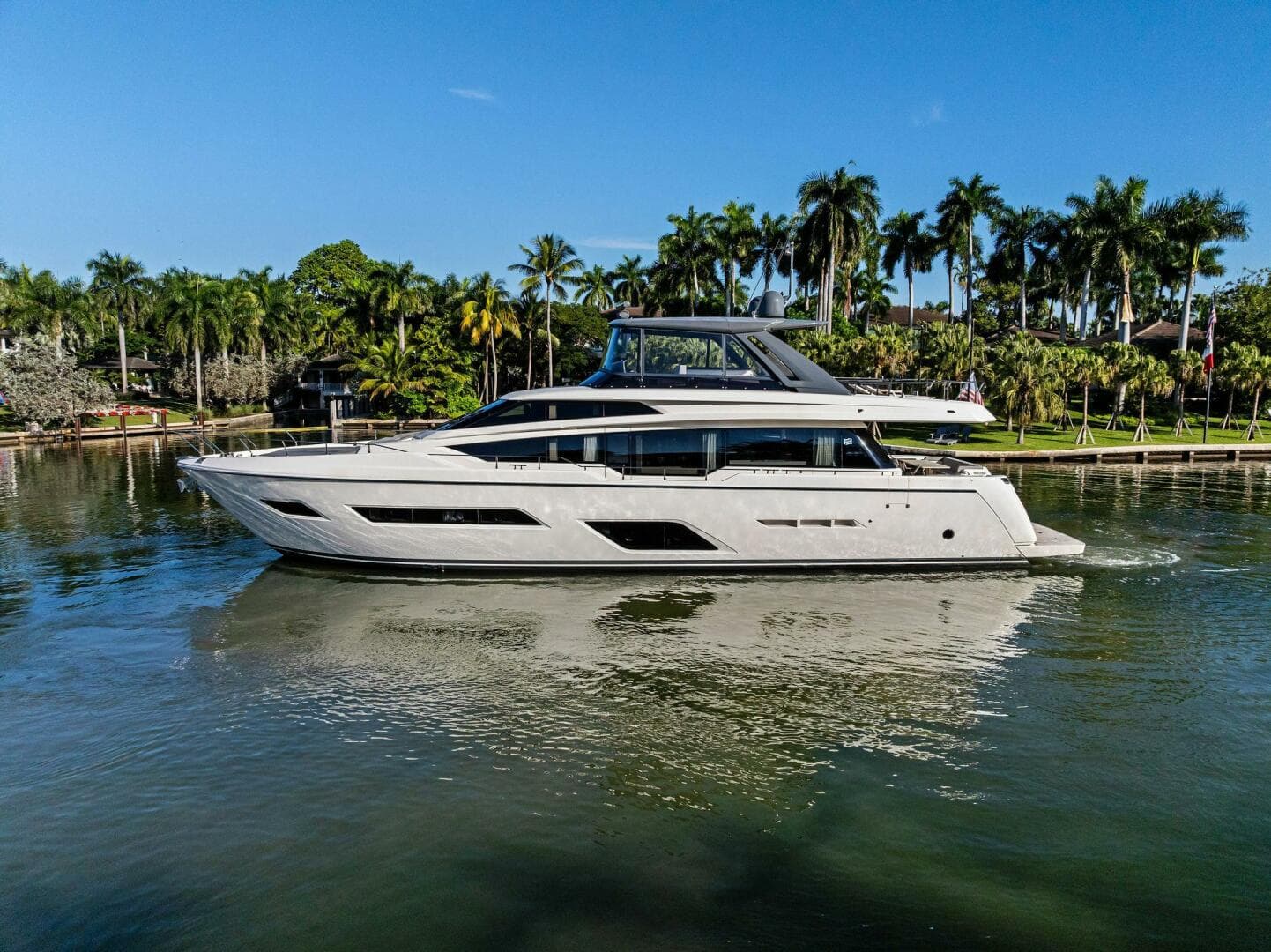 2019 Ferretti Yachts 780 zum Verkauf in Coral Gables, Florida Flybridge 2
