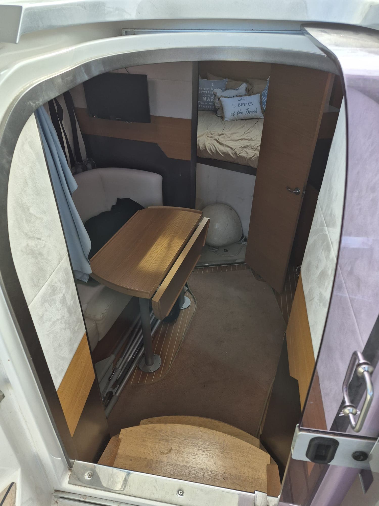 2012 Galeon Yachts 325 HTO for Sale in Marseille, Bouches-du-Rhône Sport Cruiser 4