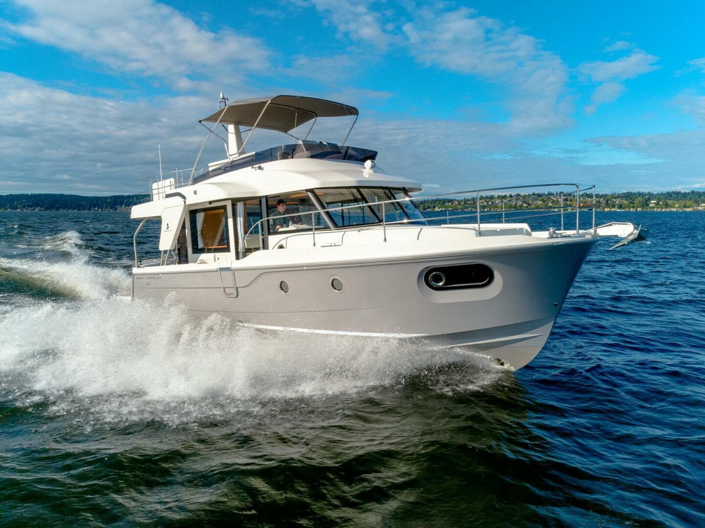 2026 Beneteau Swift Trawler 41 Fly zum Verkauf in South Dartmouth, Massachusetts Explorer Yachts 2