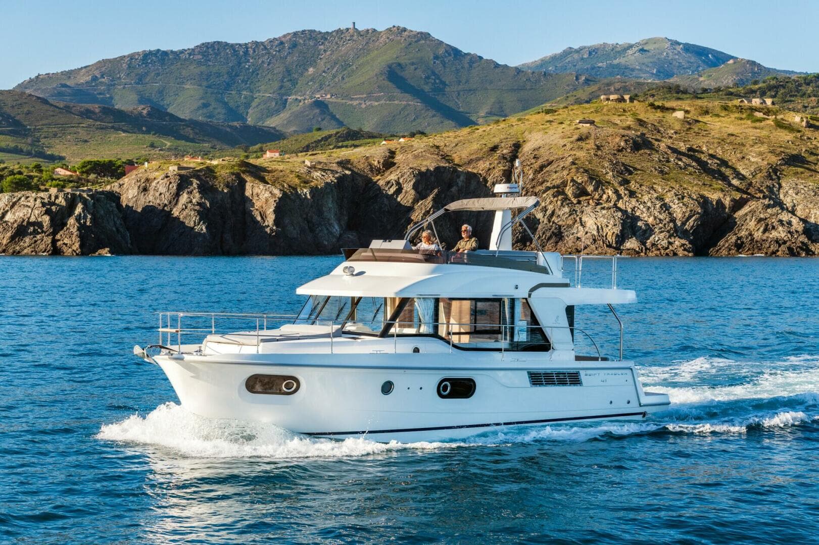 2026 Beneteau Swift Trawler 41 Fly zum Verkauf in South Dartmouth, Massachusetts Explorer Yachts 4