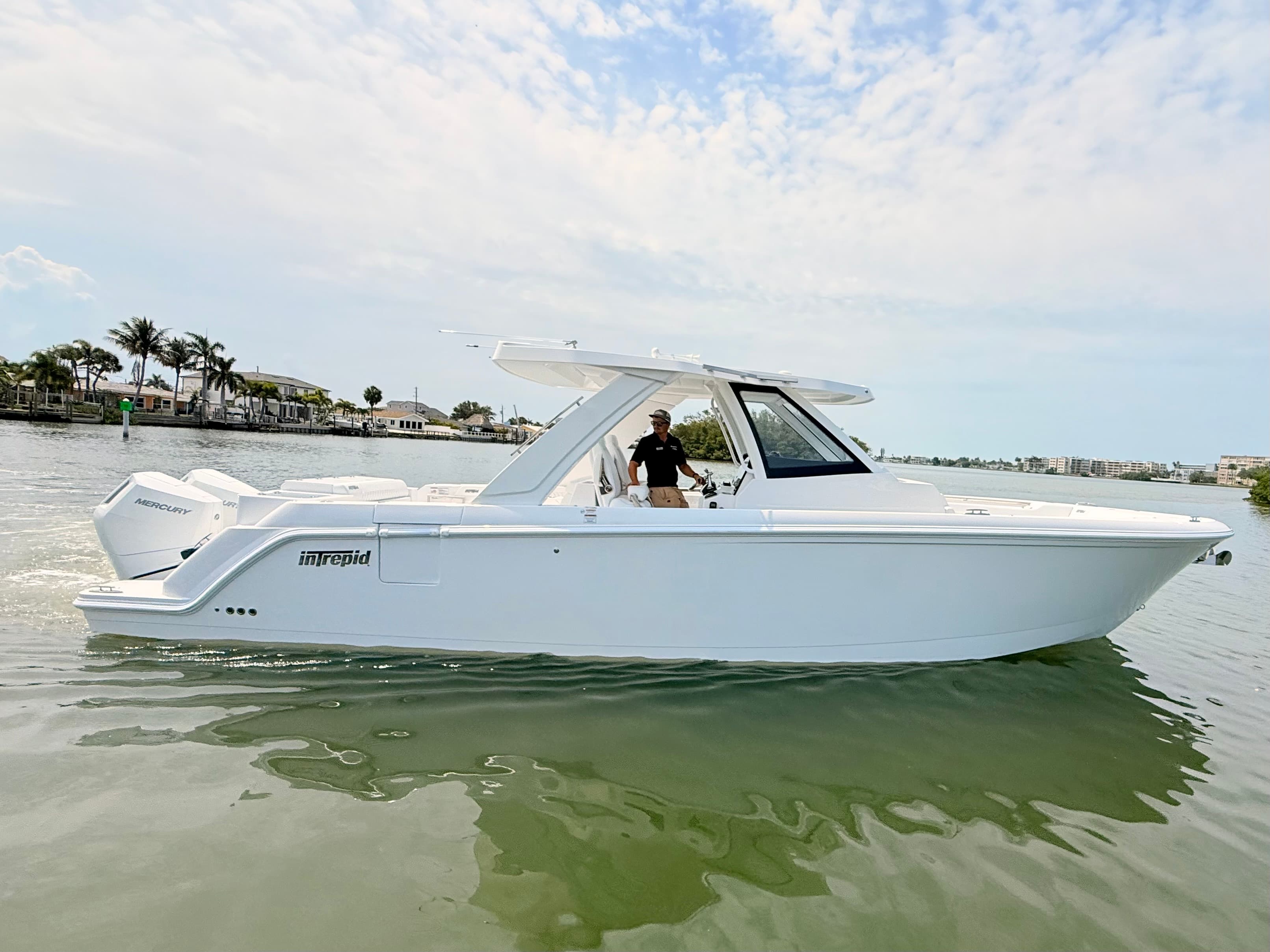 2026 Intrepid Powerboats 35 Panacea a la venta en St Petersburg, FL Center Console