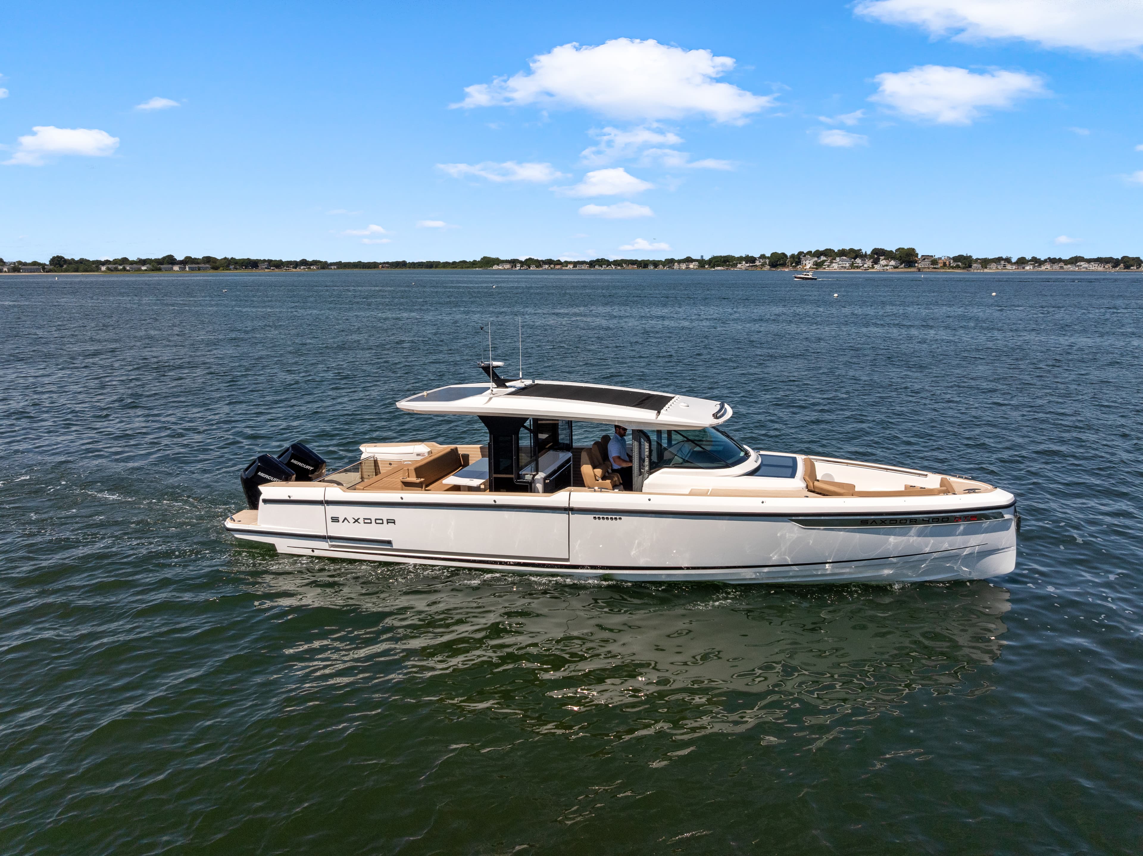 2027 Saxdor 400 GTS a la venta en Quincy, MA Center Console 2