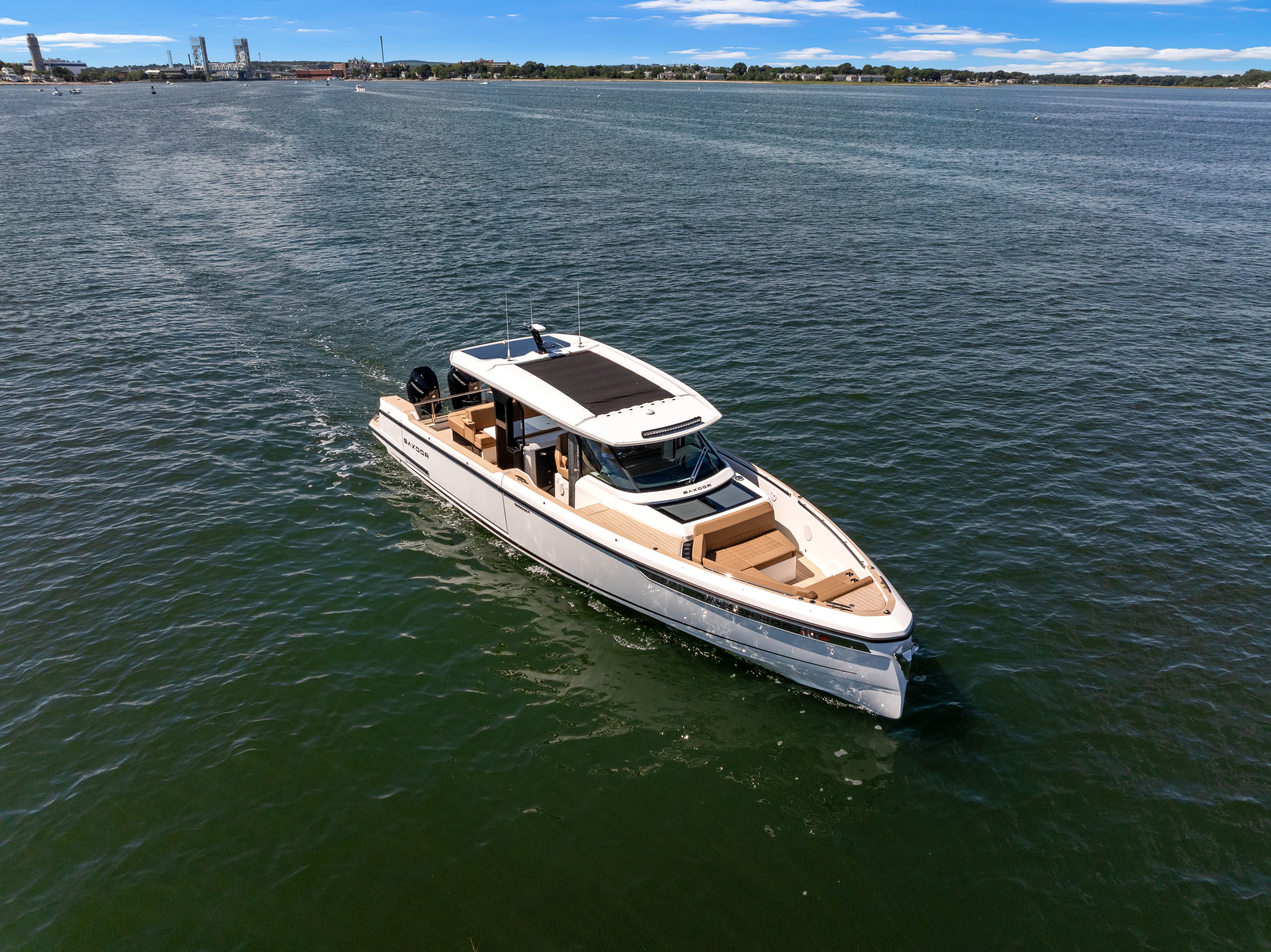 2027 Saxdor 400 GTS a la venta en Quincy, MA Center Console 4