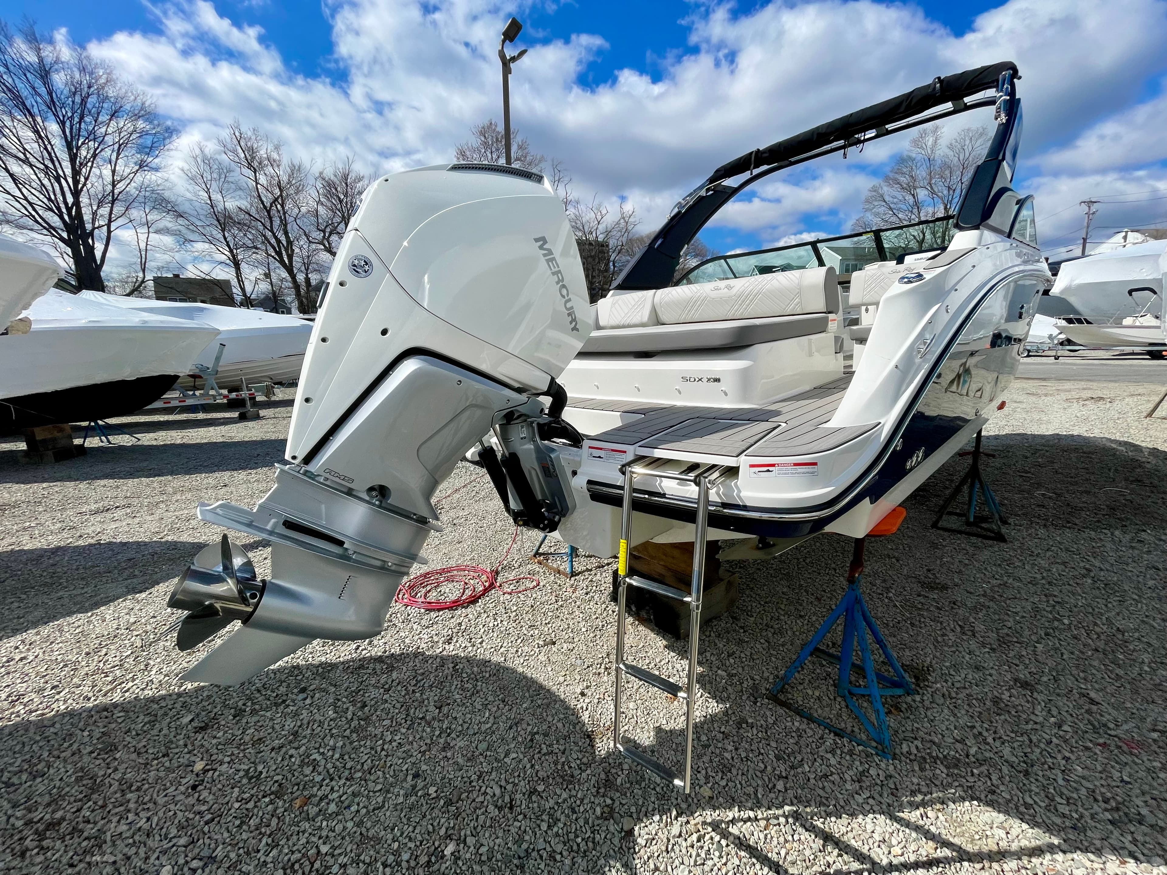 2026 Sea Ray SDX 230 Outboard zum Verkauf in Quincy, MA Bowrider 4