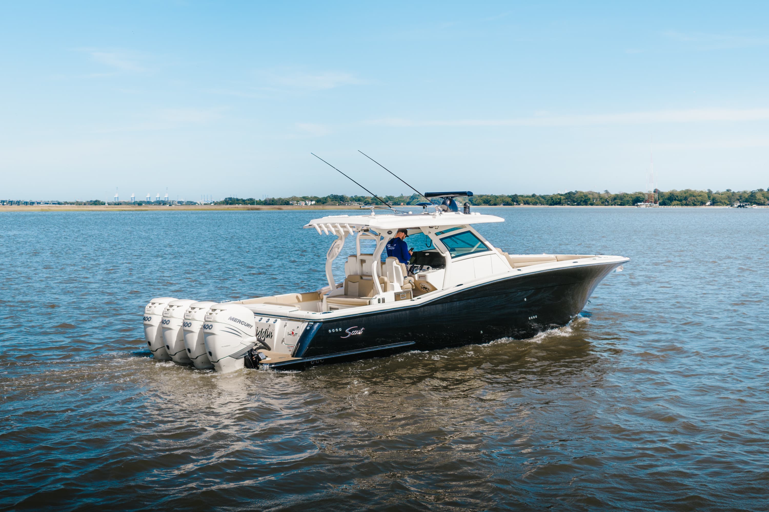 2022 Scout Boats 380 LXF in vendita a Charleston, SC Center Console 2