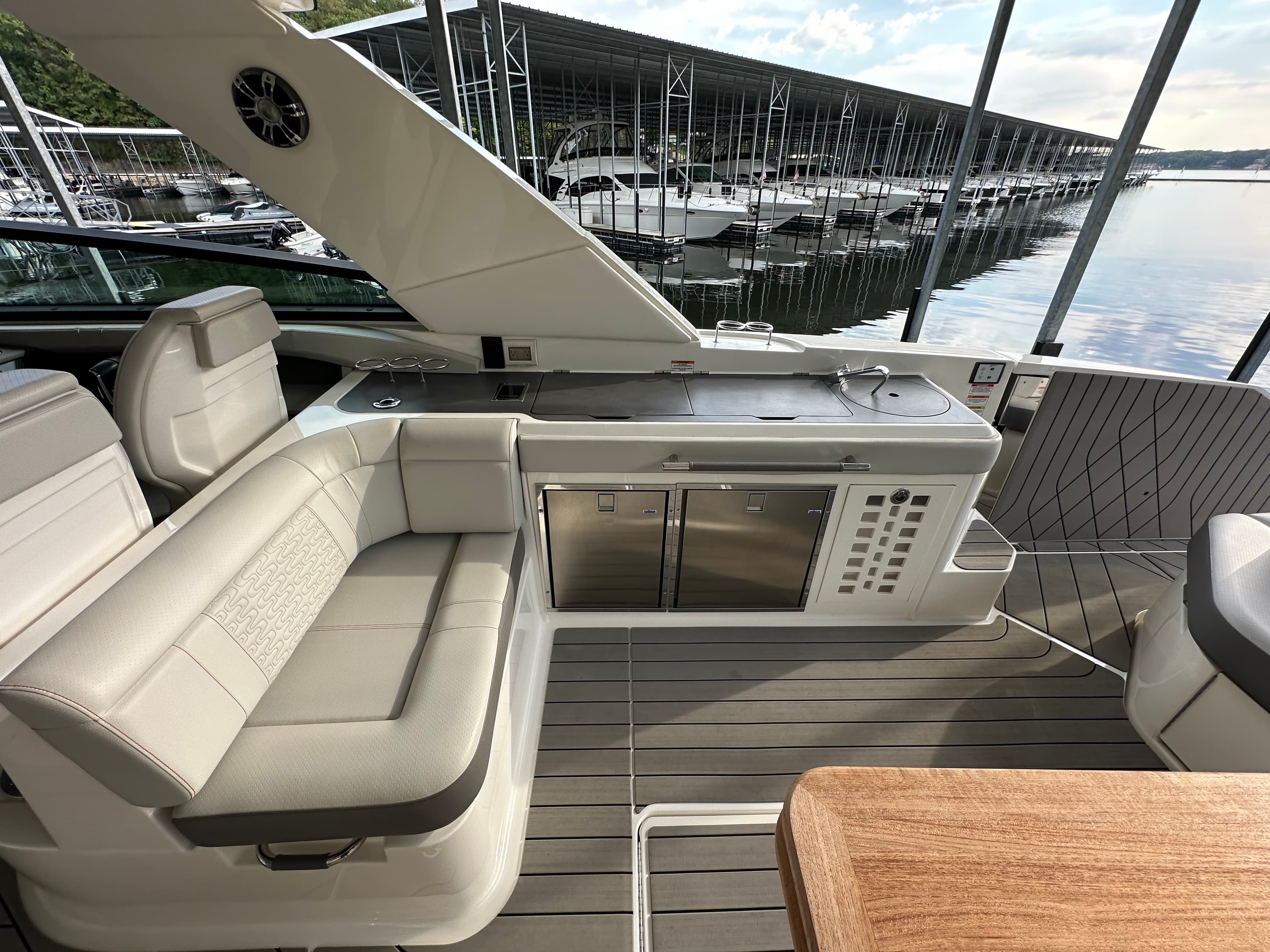 2022 Sea Ray SLX 400 zum Verkauf in Lake Ozark, MO Bowrider 4