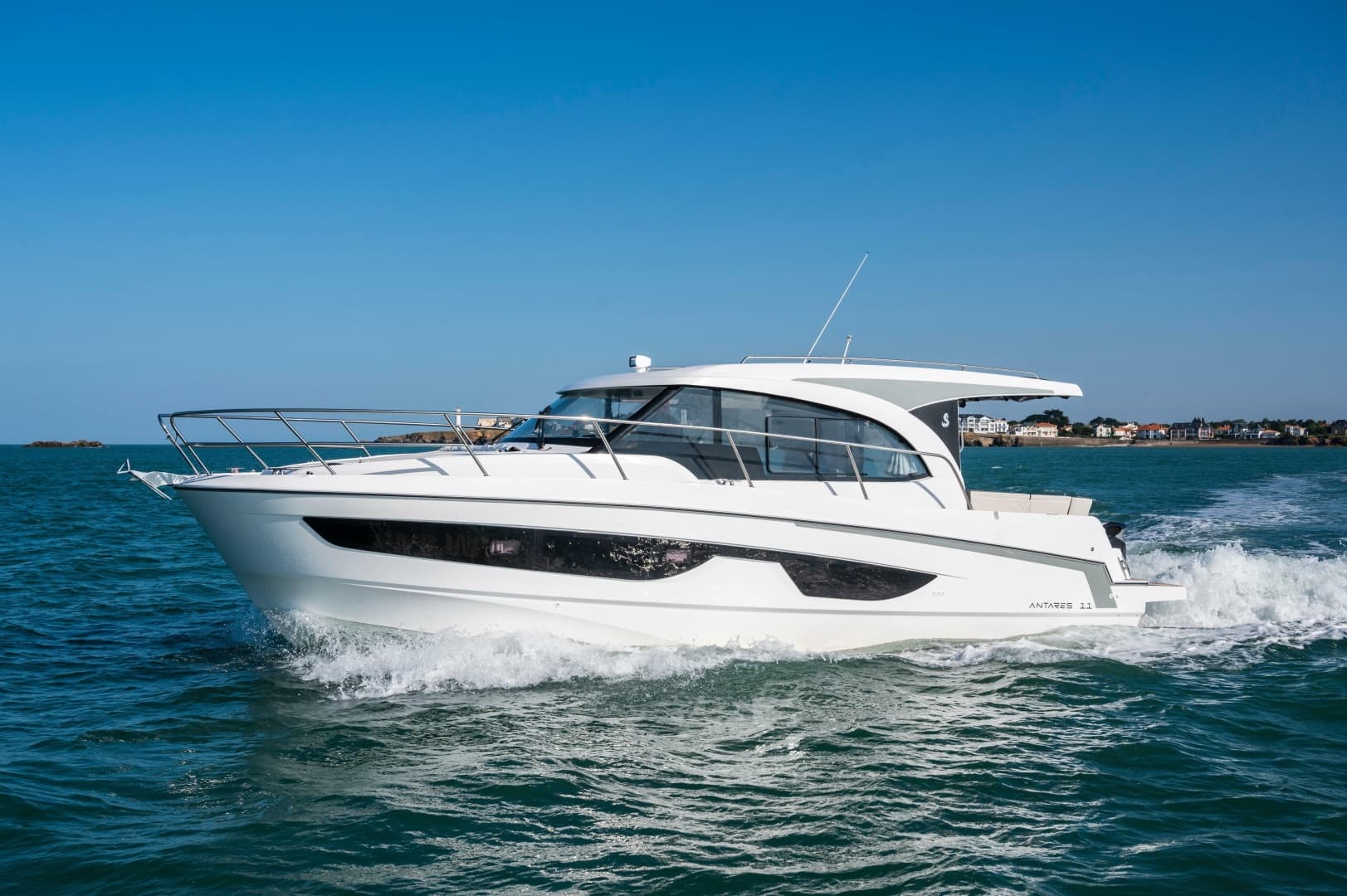 2027 Beneteau Antares 11 zum Verkauf in South Dartmouth, Massachusetts Pilothouse 2
