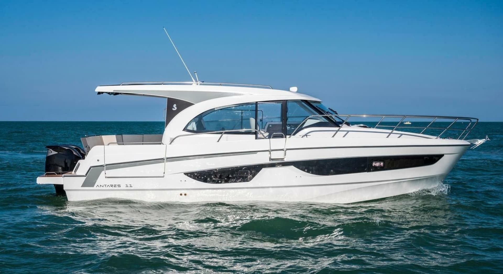 2027 Beneteau Antares 11 zum Verkauf in South Dartmouth, Massachusetts Pilothouse 4