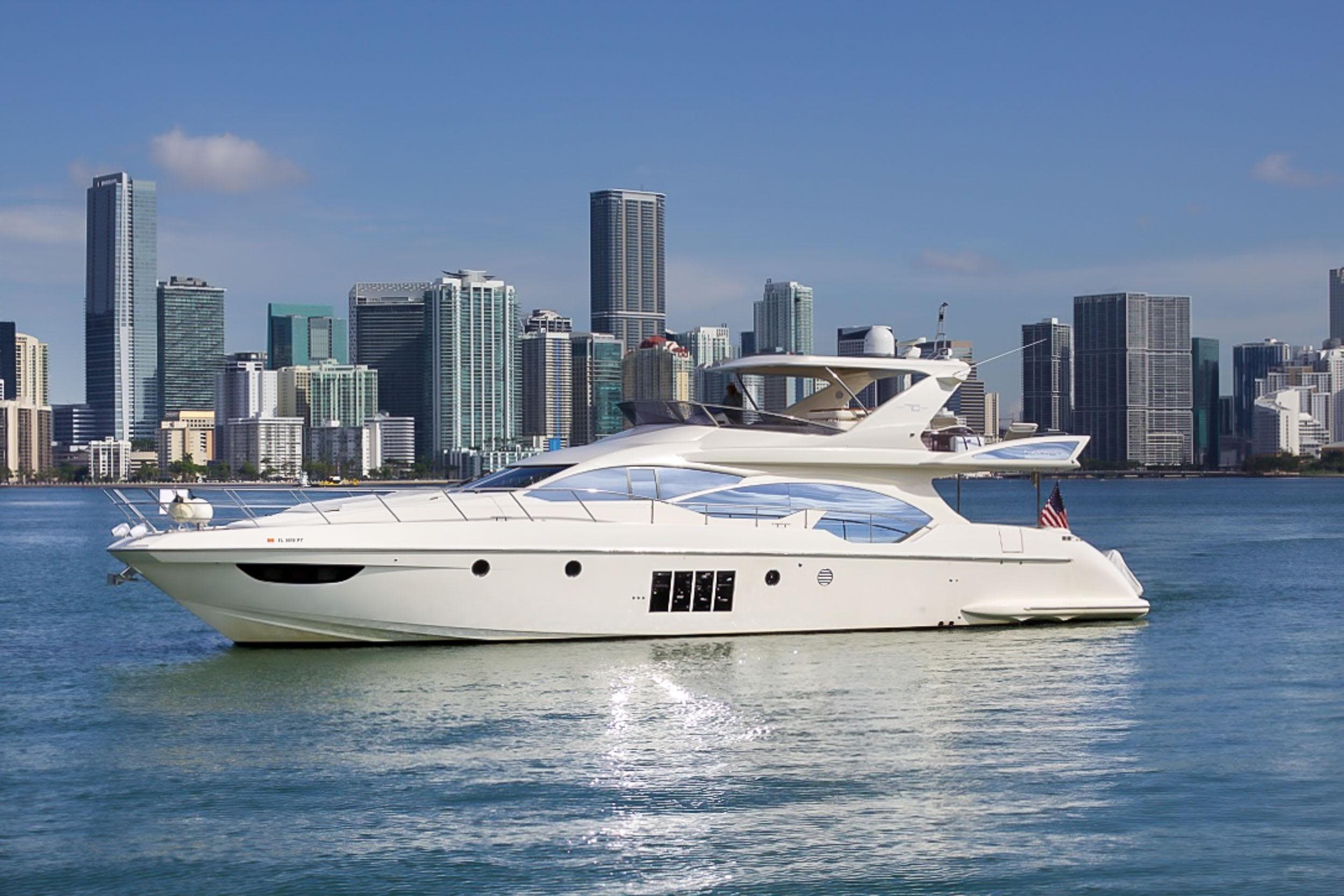 2011 Azimut 70 zum Verkauf in Miami, Florida Flybridge 2