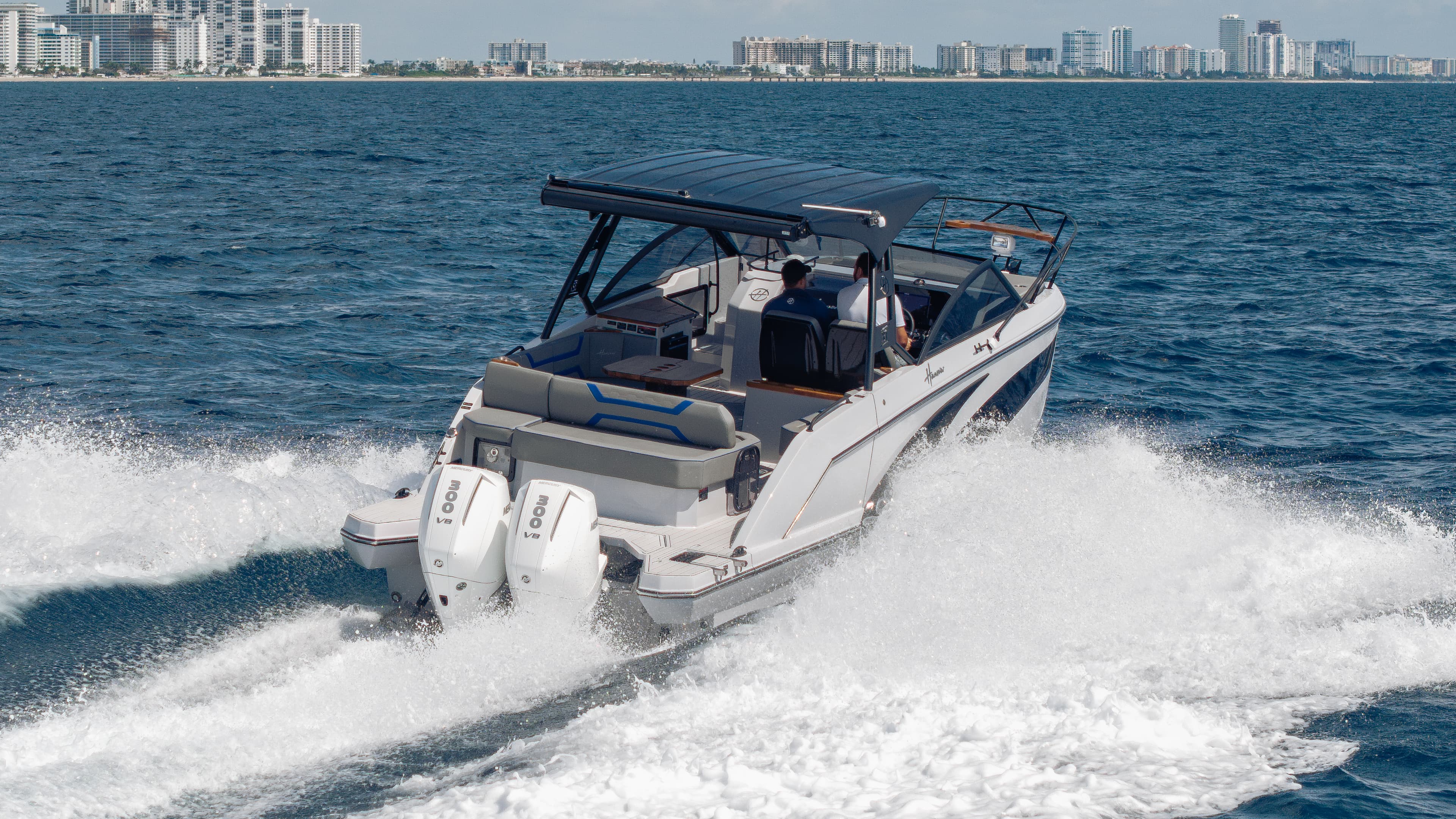2027 Hanover Yachts 327 for Sale in Tampa, Florida Day Boats 4
