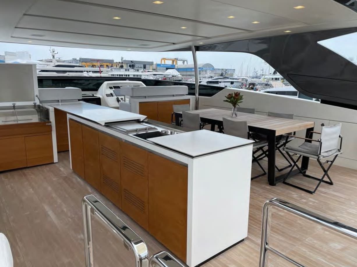 2019 Sanlorenzo SL106 zum Verkauf in Nice, FR Megayacht 3