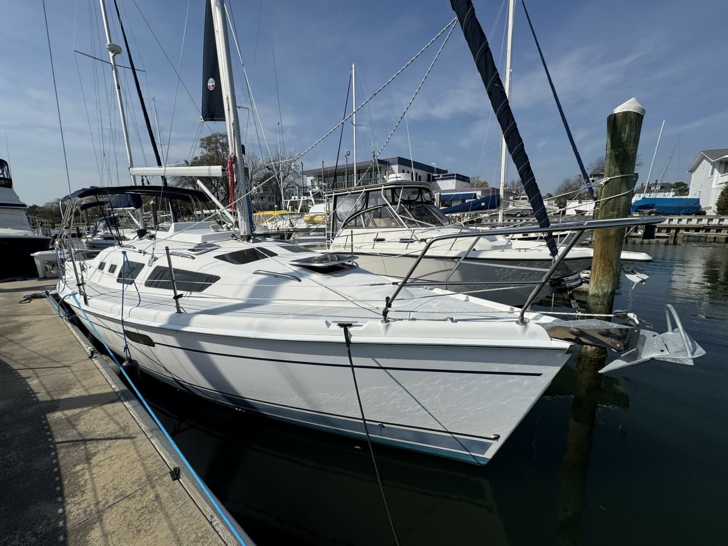 2002 Hunter 326 zum Verkauf in Hampton, Virginia Sloop