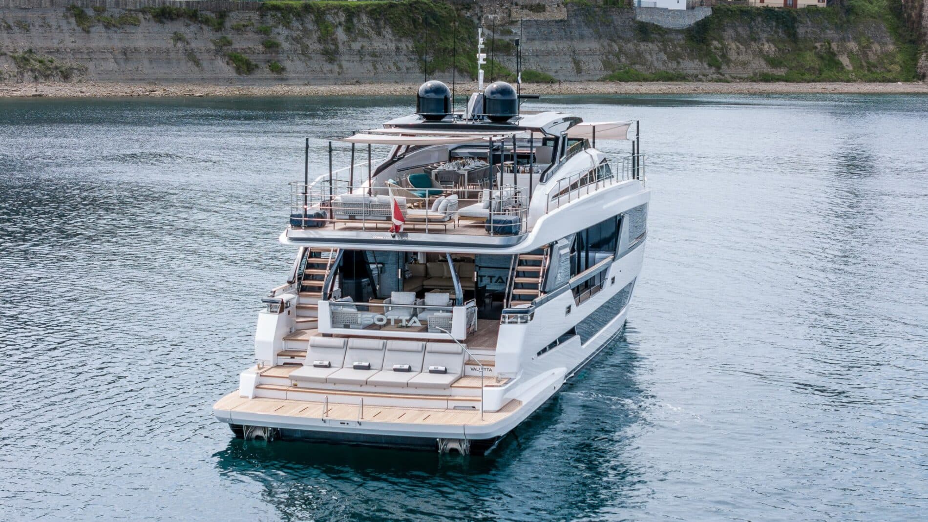 2023 Ferretti Yachts 1000 in vendita a Portorož, SI Motor Yacht 3