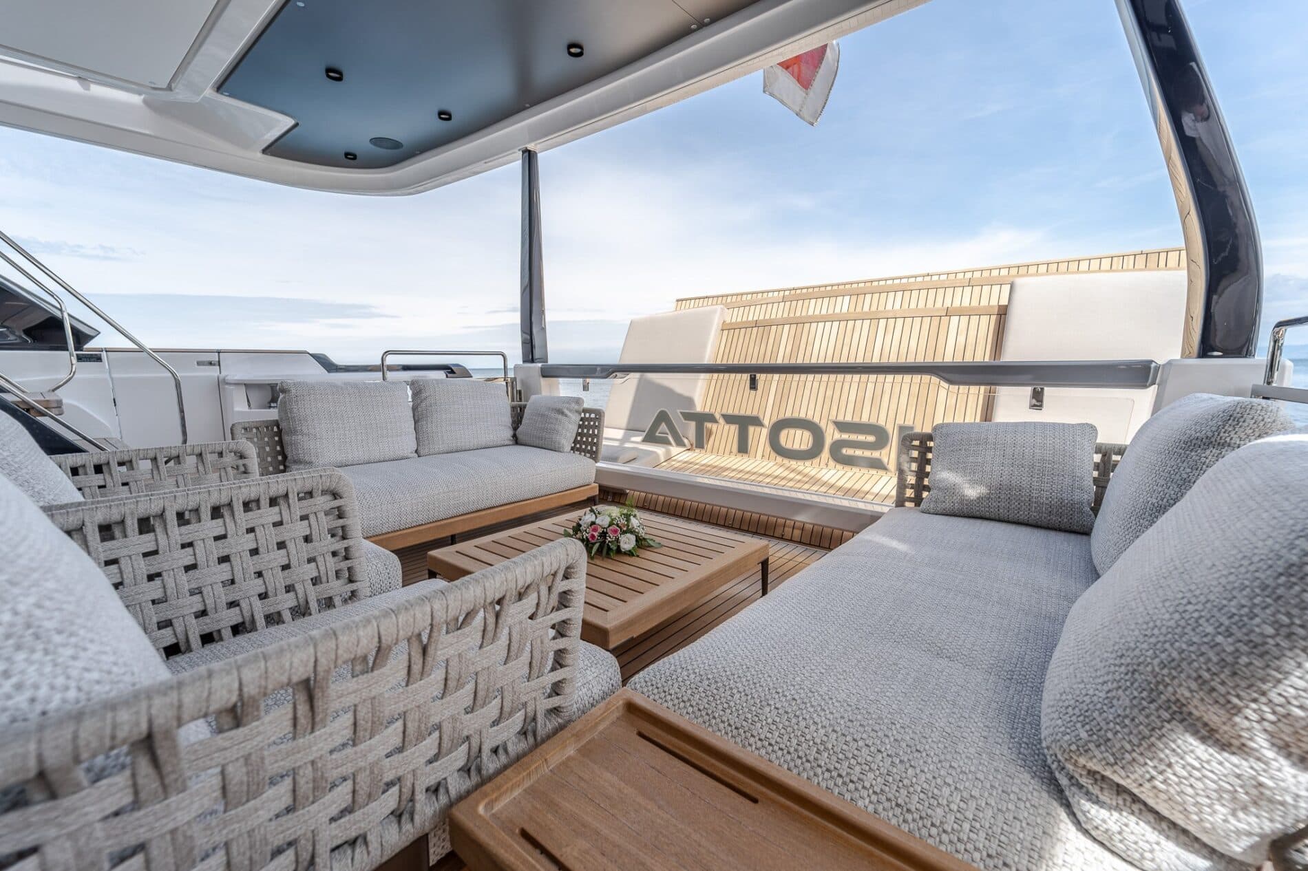 2023 Ferretti Yachts 1000 in vendita a Portorož, SI Motor Yacht 5