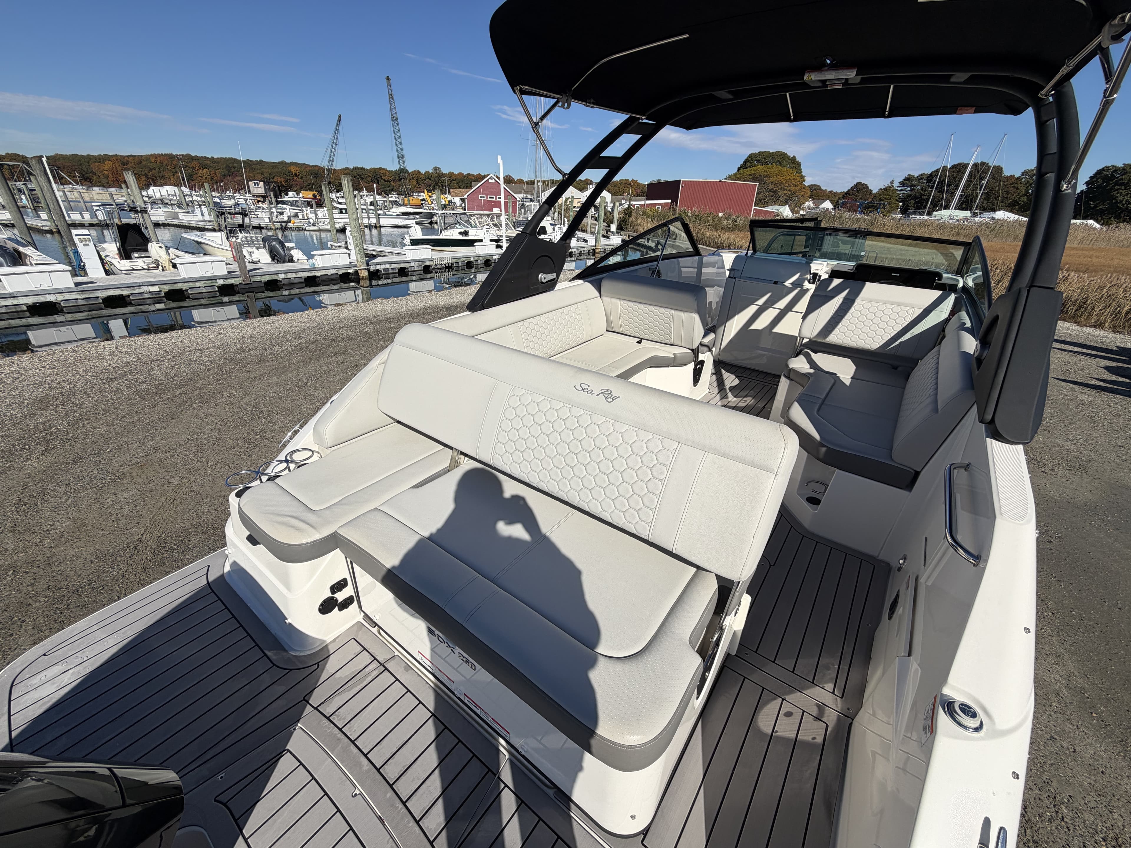 2022 Sea Ray SDX 250 Outboard for Sale in Westbrook, Connecticut Bowrider 4