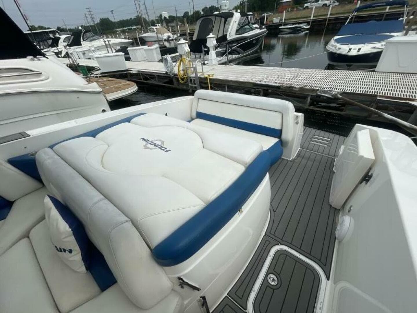2006 Fountain Powerboats 48 Express Cruiser for Sale in Cleveland, Ohio High Performance 4