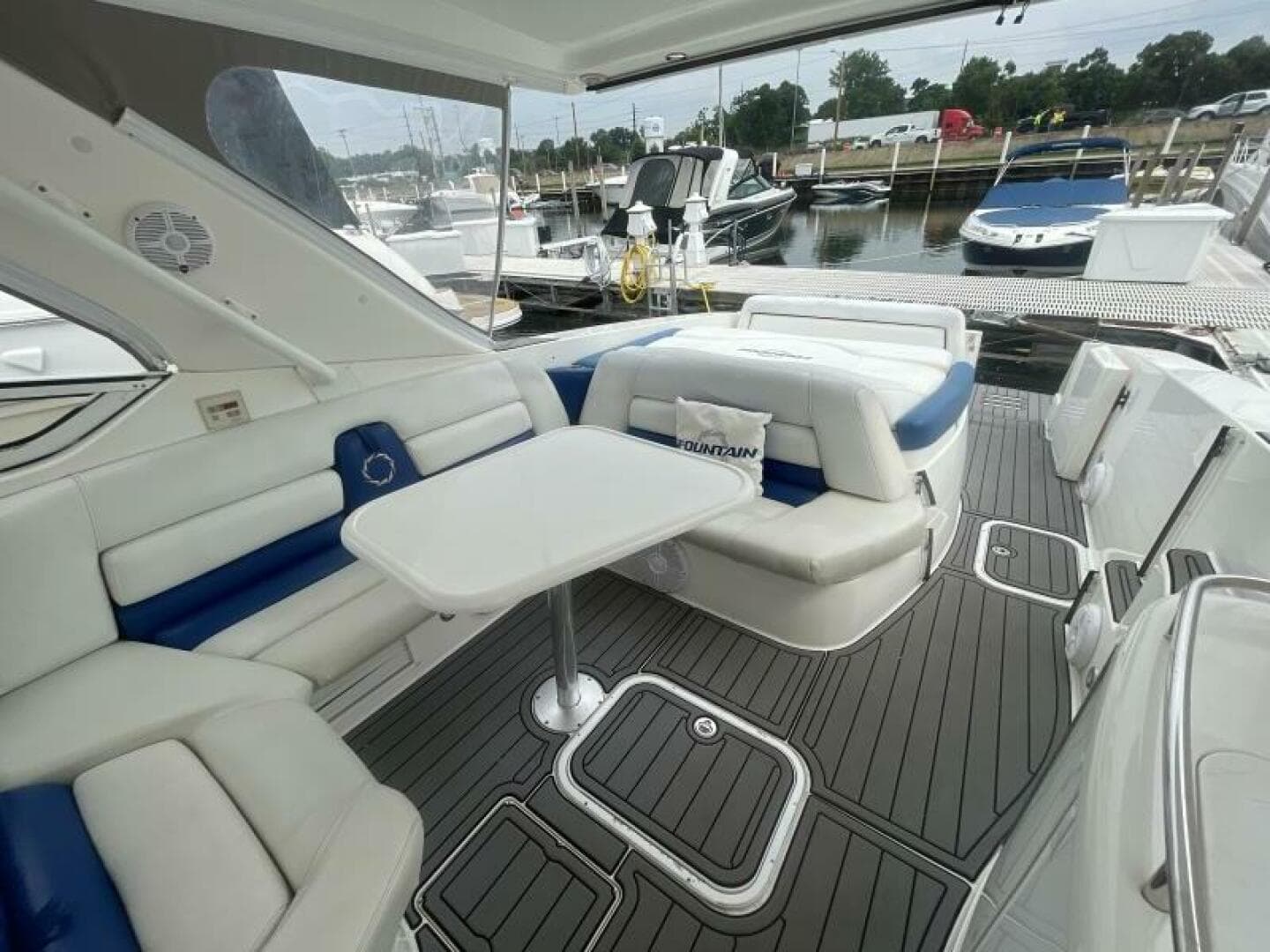 2006 Fountain Powerboats 48 Express Cruiser for Sale in Cleveland, Ohio High Performance 5