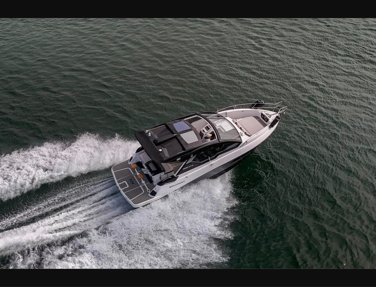 2025 Granfort Boats USA 366 GTS a la venta en Miami, Florida Express Cruiser