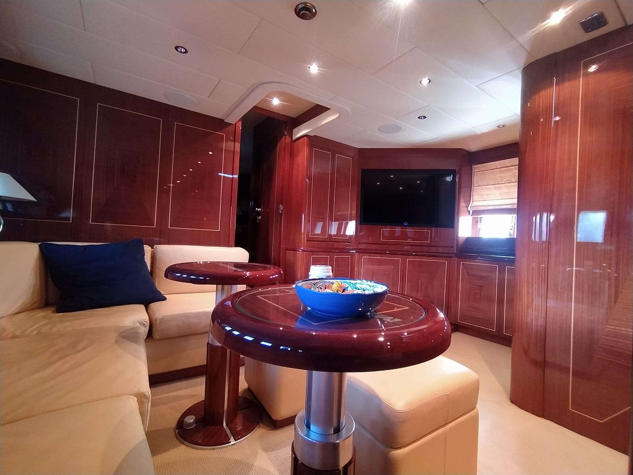 2005 Mangusta 72 zum Verkauf in Pisa, IT Motor Yacht 4