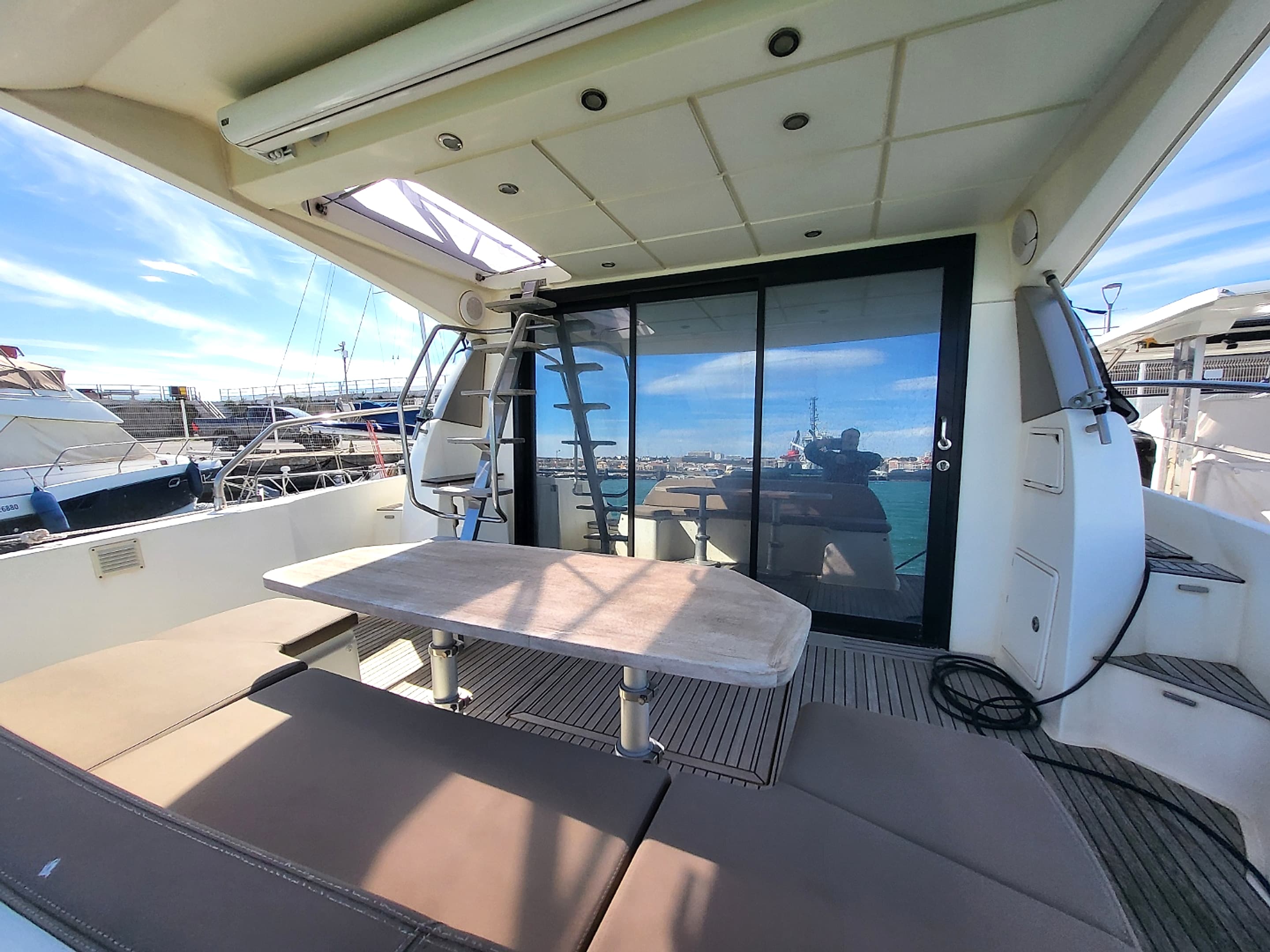 2013 Prestige 450 in vendita a Port-de-Bouc, FR Motor Yacht 2