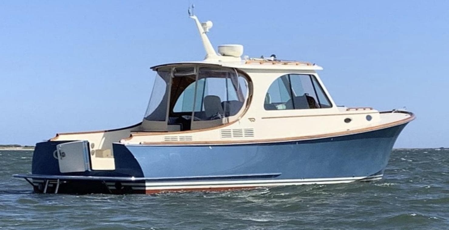 2018 Hinckley Yachts Picnic Boat 37 for Sale in Newport, RI Aft Cabin