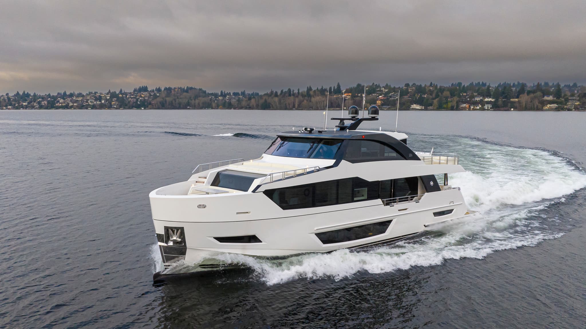 2027 Ocean Alexander 27R for Sale in Pompano Beach, FL Flybridge 5