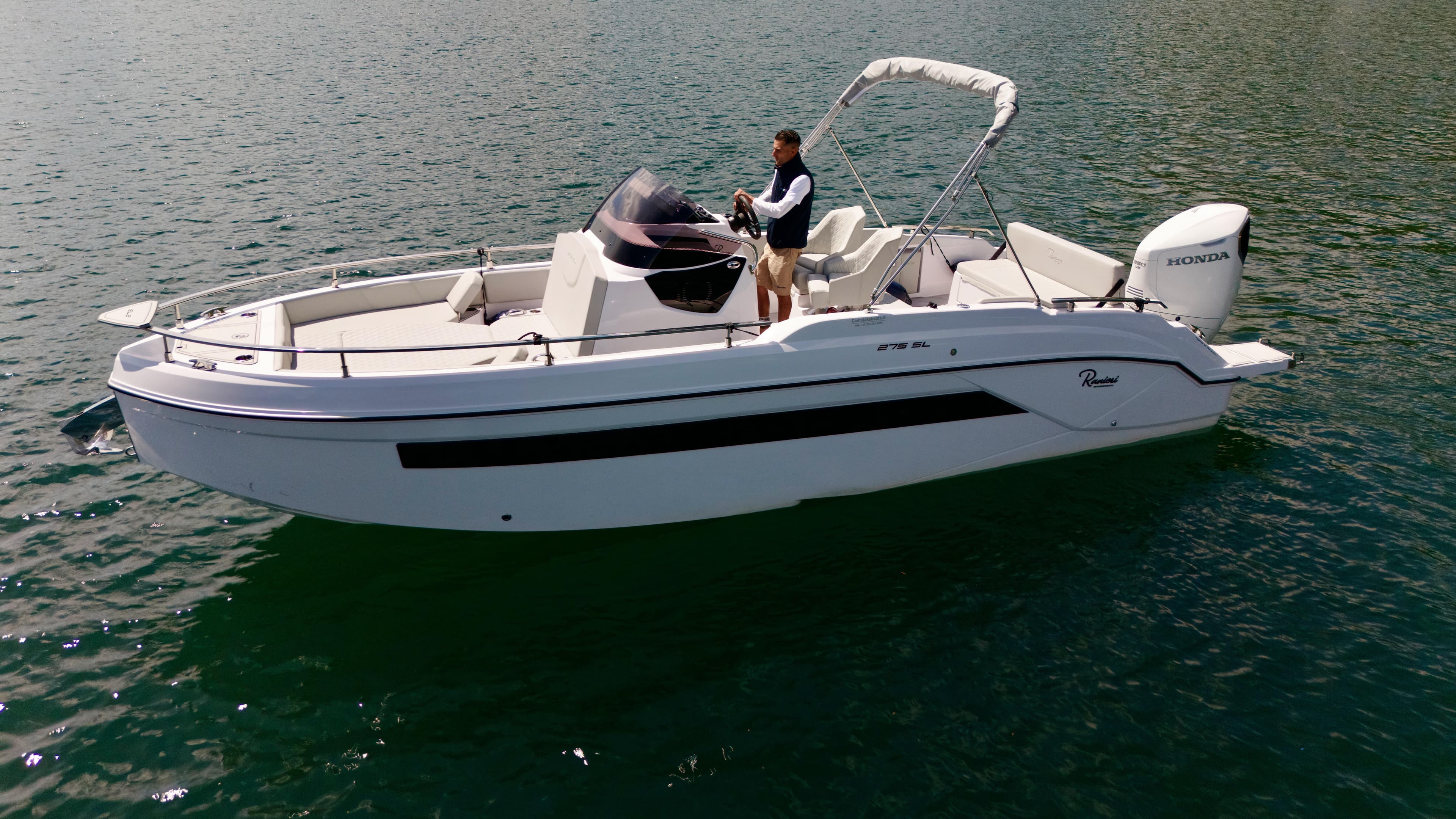 2025 Ranieri International 275 SL for Sale in Como, IT Center Console
