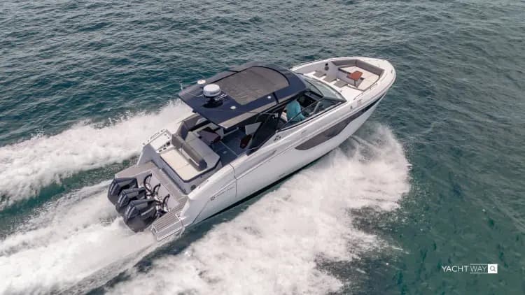 2021 Cruisers Yachts 38 GLS OB for Sale in North Miami Beach, Florida Bowrider 5