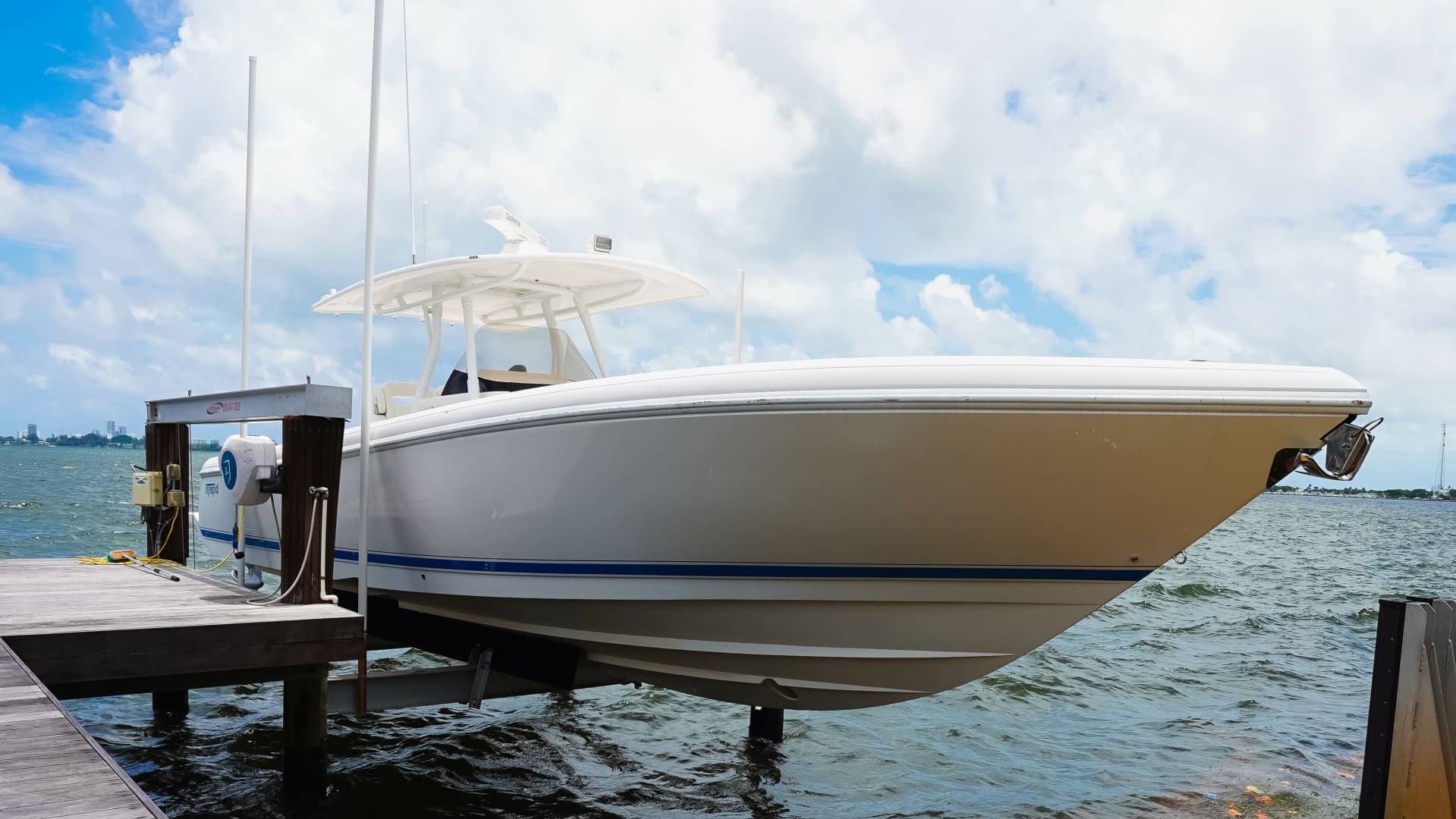 2015 Intrepid Powerboats 375 Center Console for Sale in North Miami Beach, Florida Center Console 5