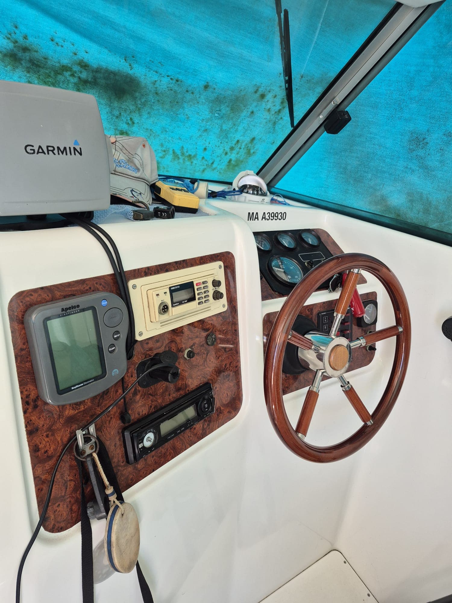 1998 Jeanneau Merry Fisher 695 te koop in Marseille, FR Pilothouse 5