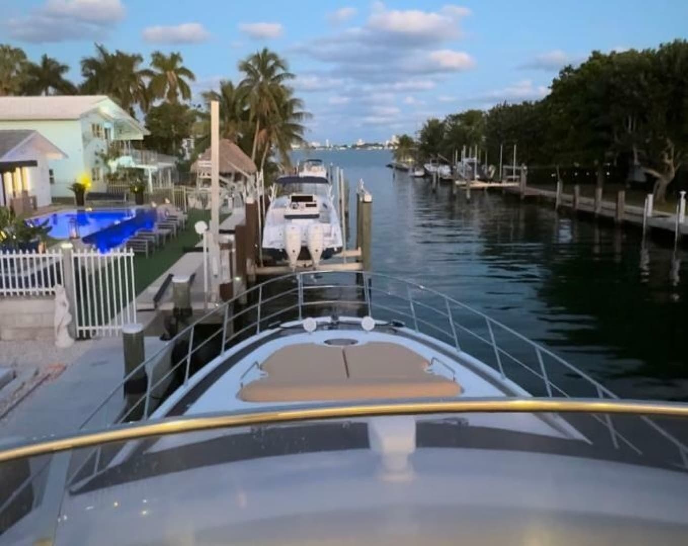 2014 Azimut 64 FLY zum Verkauf in Miami Beach, Florida Motor Yacht 4