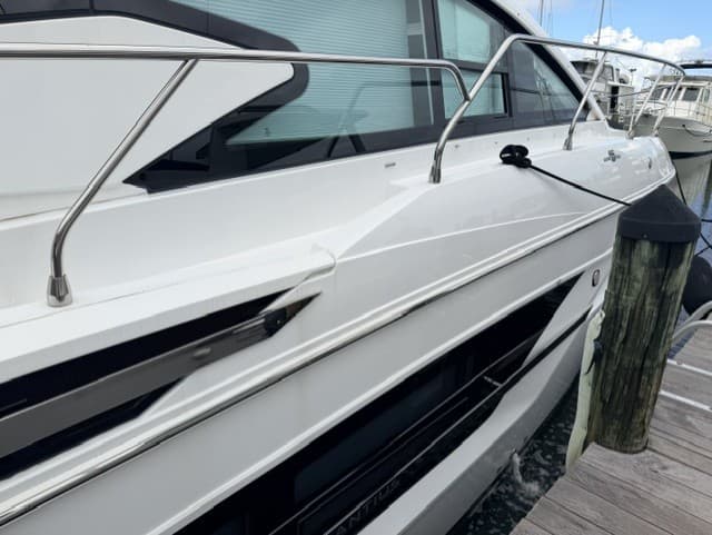 2025 Cruisers Yachts 46 Cantius zum Verkauf in Stuart, Florida Express Cruiser 5