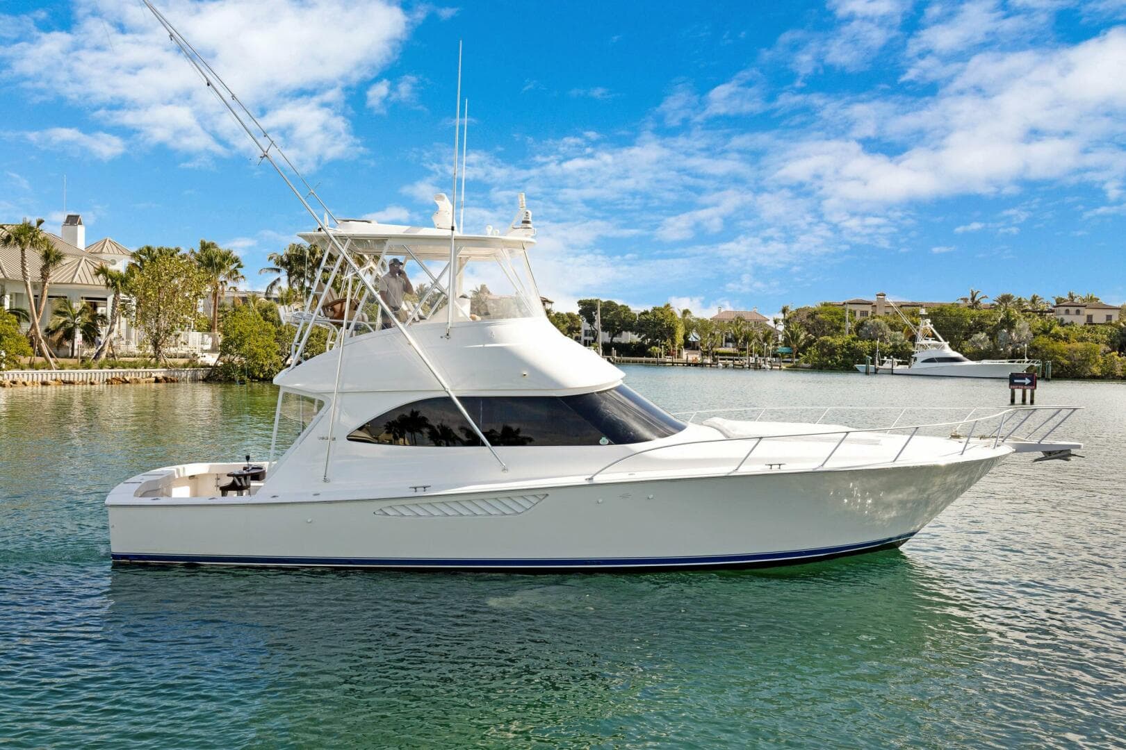 Viking Yacht 46 Convertible for Sale
