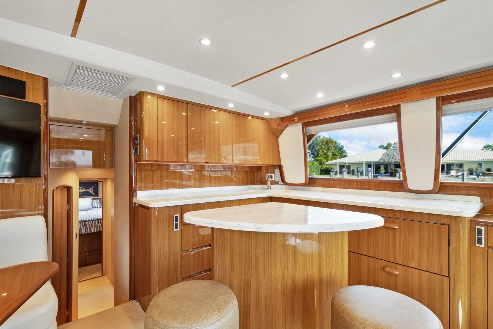 2015 Viking Yacht 46 Convertible for Sale in Lighthouse Point, Florida Motor Yacht 4