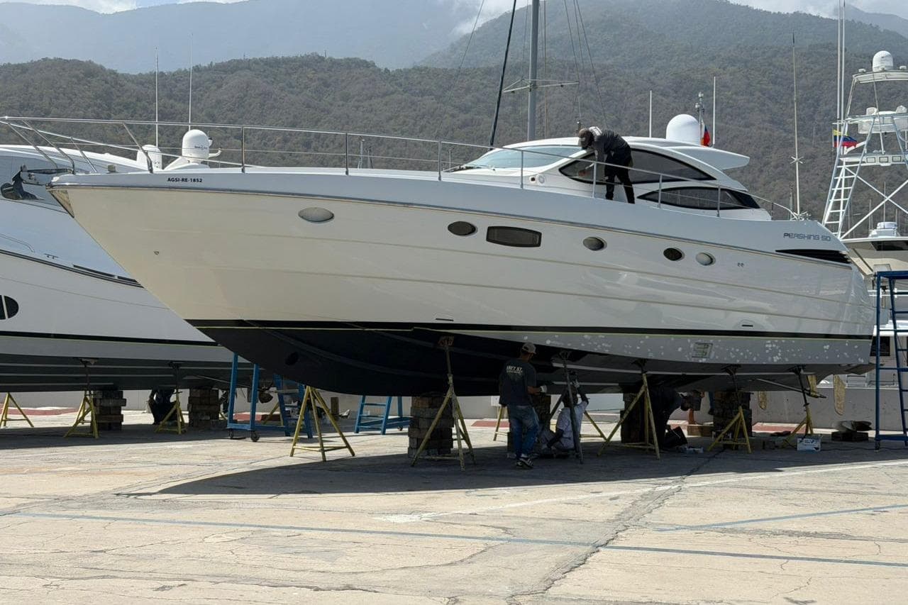 2008 Pershing 50' zum Verkauf in Vargas, VE Motor Yacht