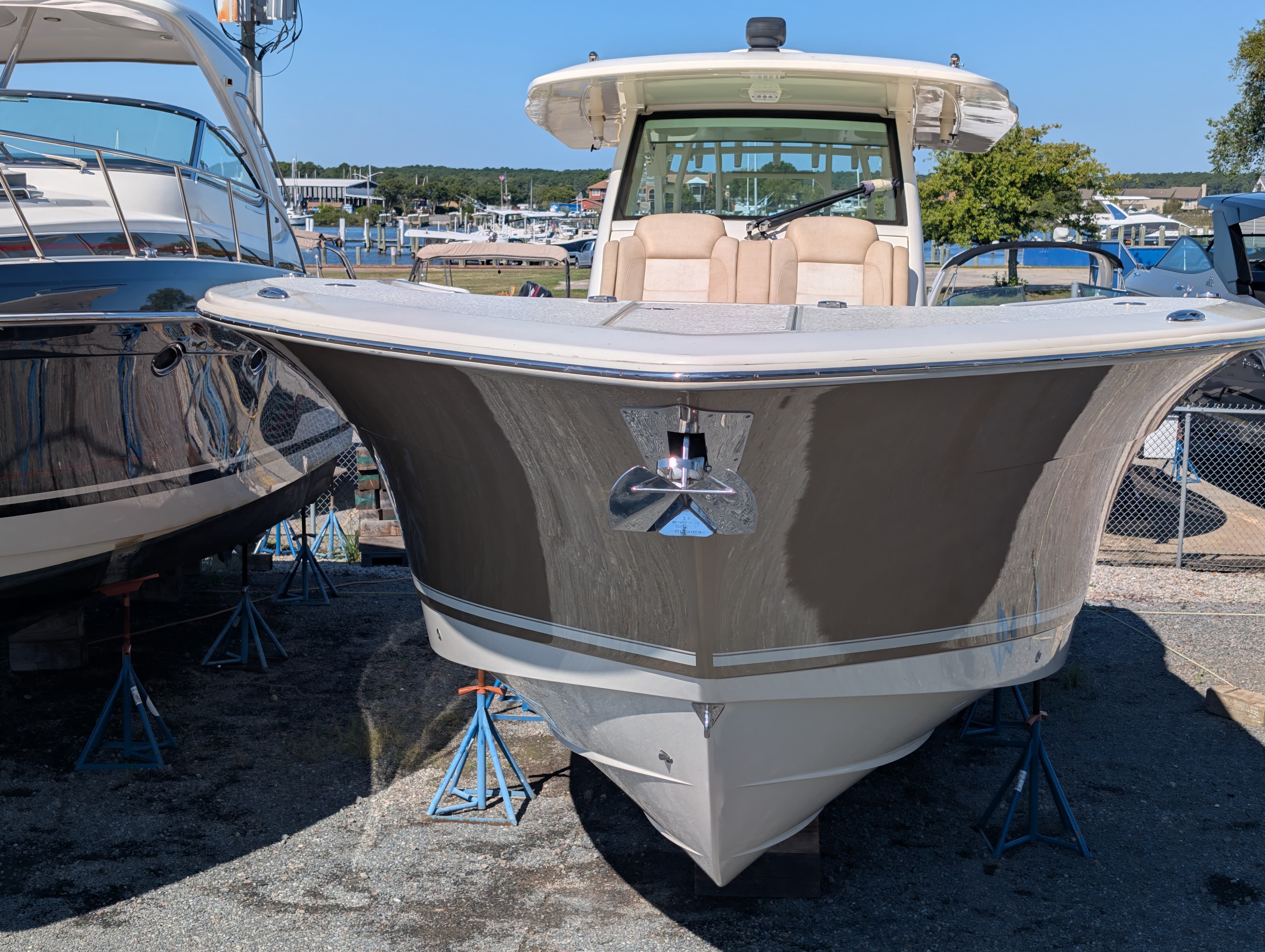 2018 Scout Boats 380 LXF for Sale in Grasonville, MD Center Console