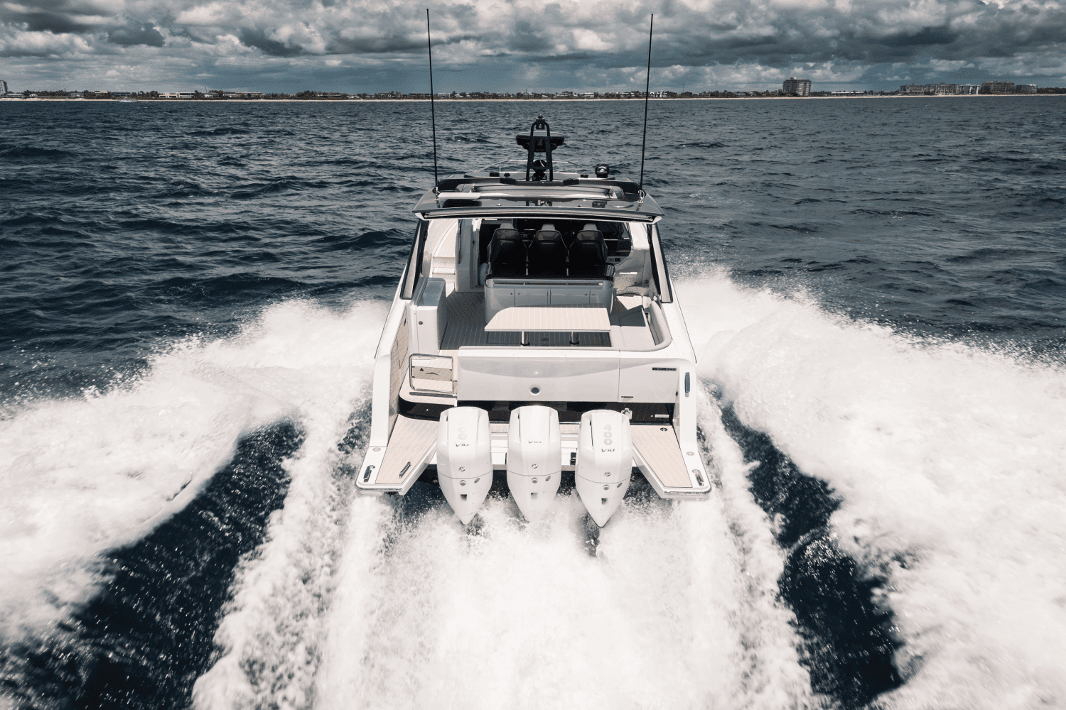 2026 Azimut Verve 42 zum Verkauf in Pompano Beach, FL Sport Cruiser 4