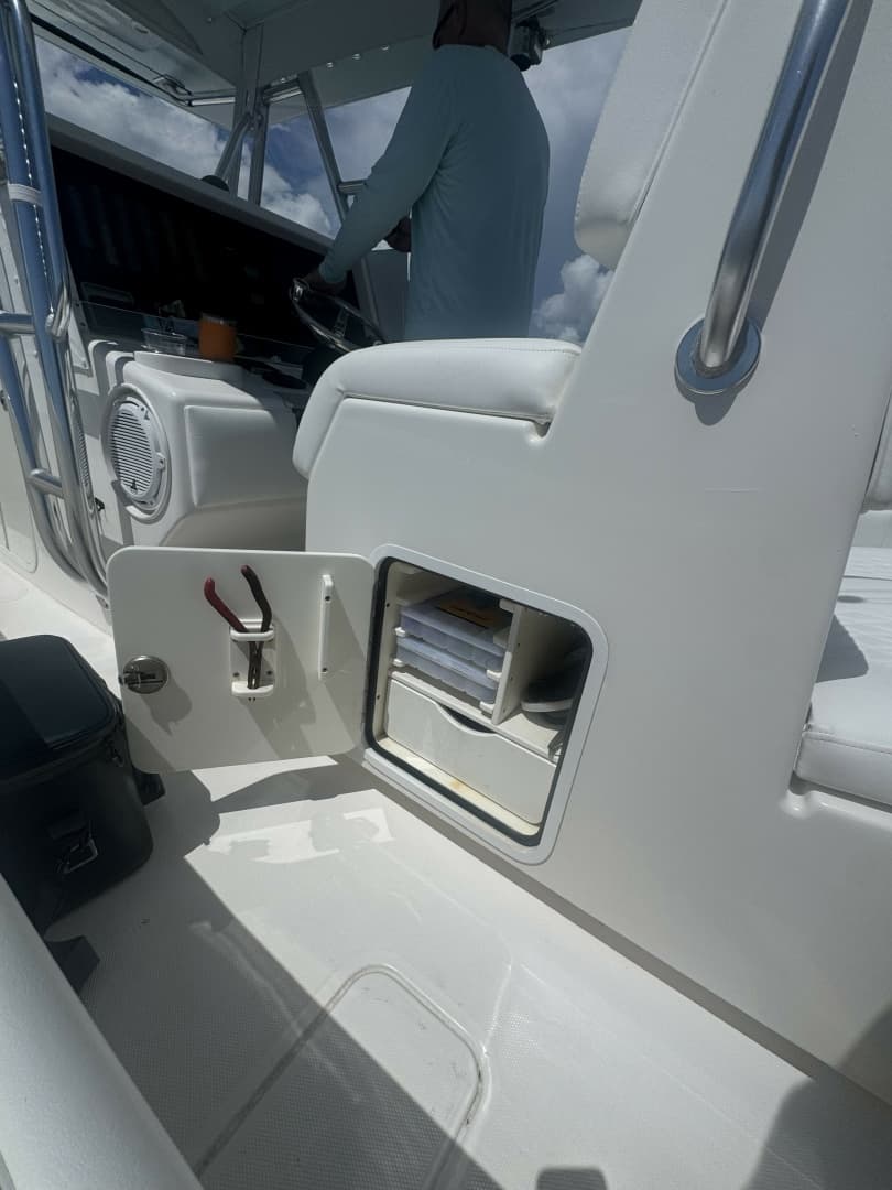 2013 Invincible 36 Open Fisherman for Sale in Cape Coral, Florida Center Console 5