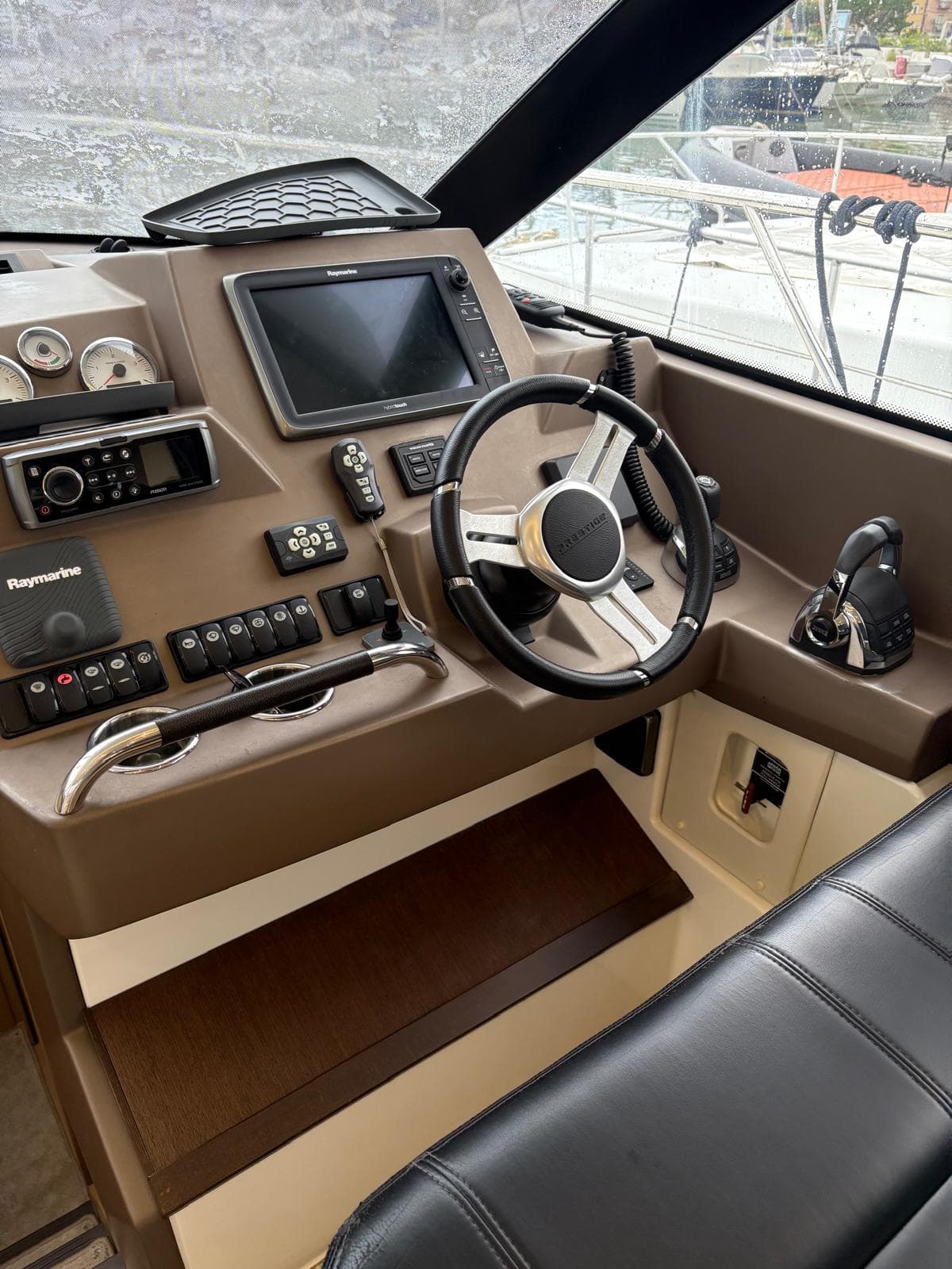2015 Prestige 450 Fly for Sale in Gaeta, IT Flybridge 4