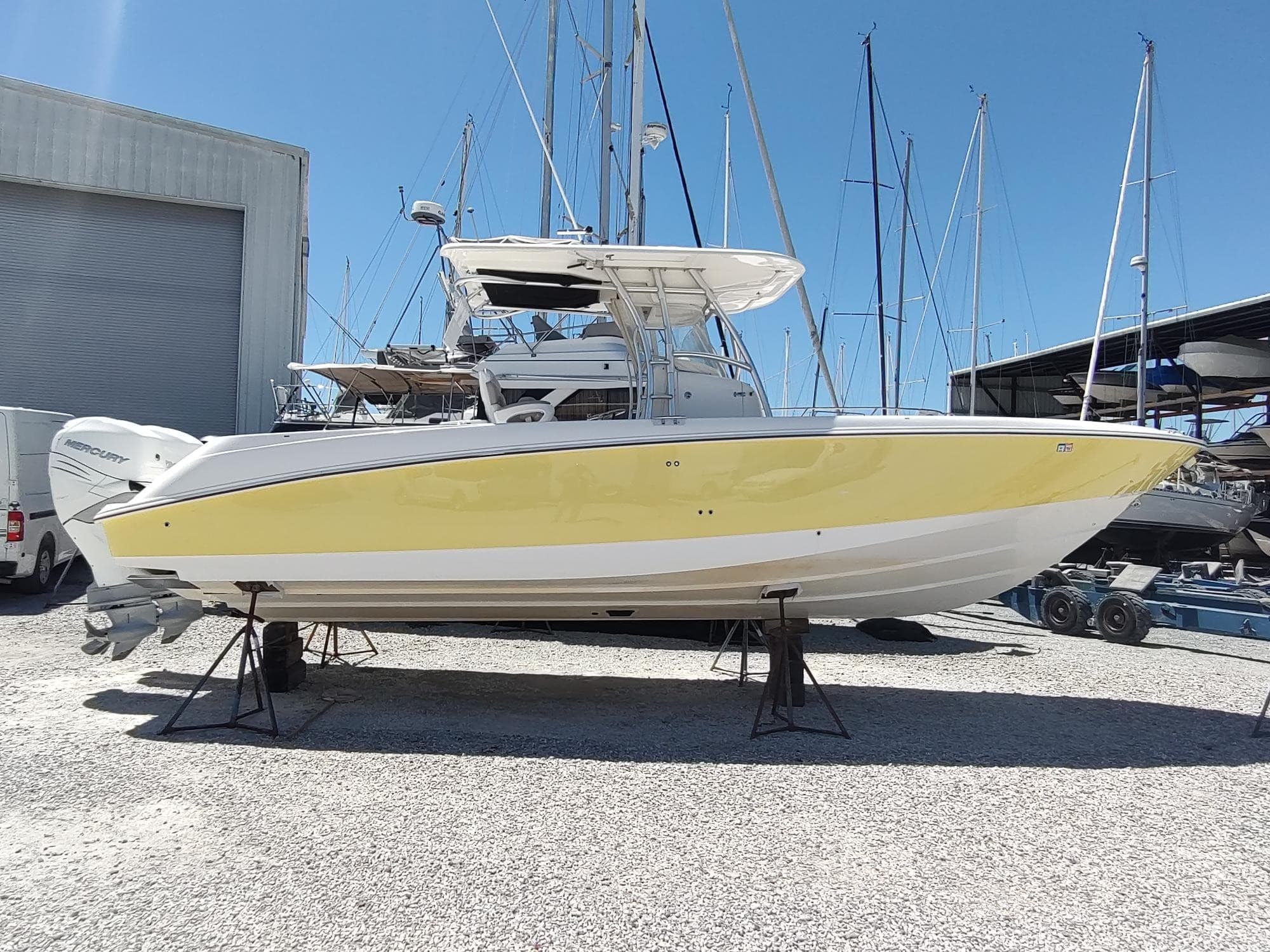 2006 Boston Whaler 320 Outrage in vendita a Annapolis, Maryland Center Console