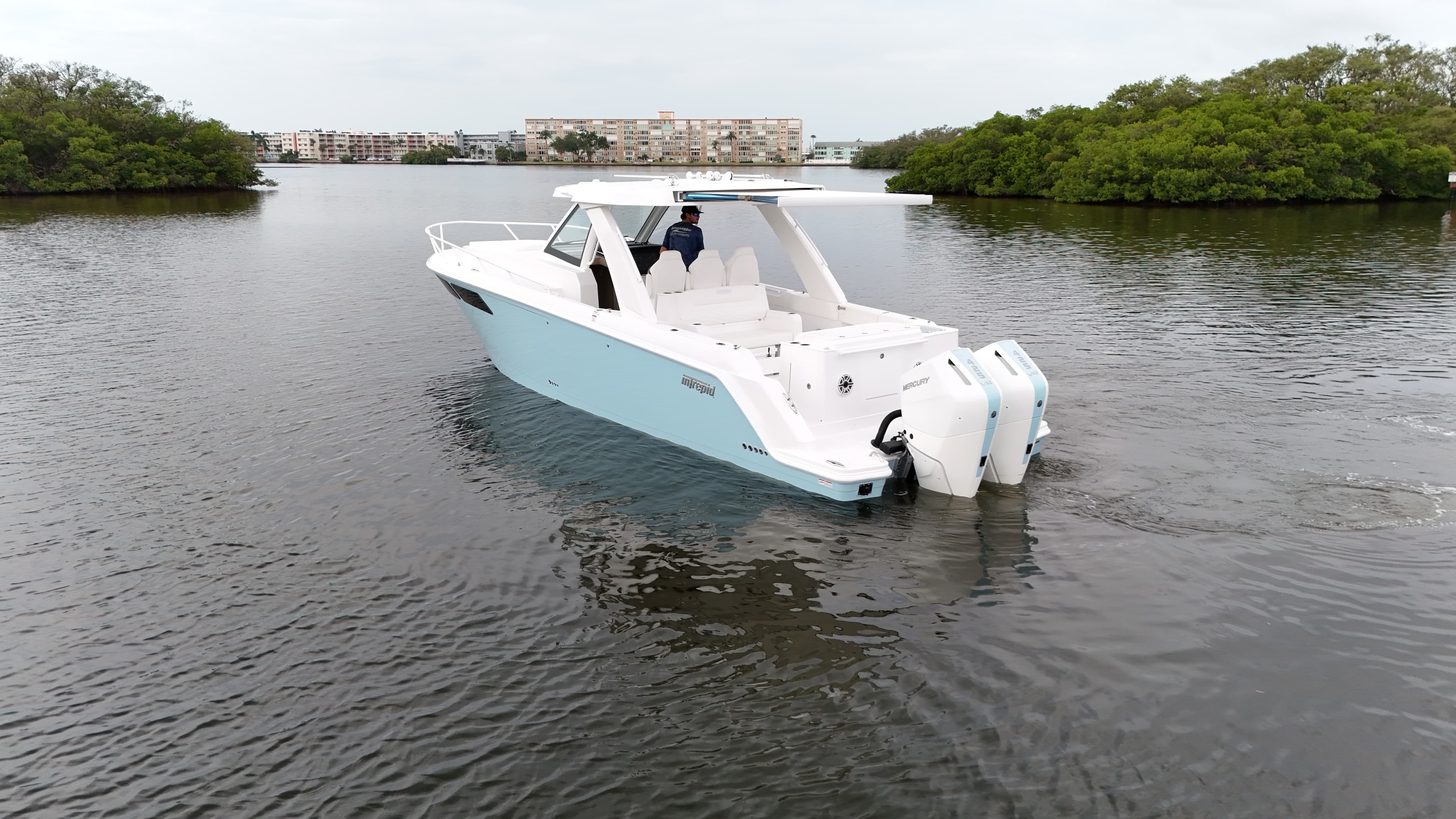 2026 Intrepid Powerboats 35 Valor a la venta en St Petersburg, FL Center Console 4