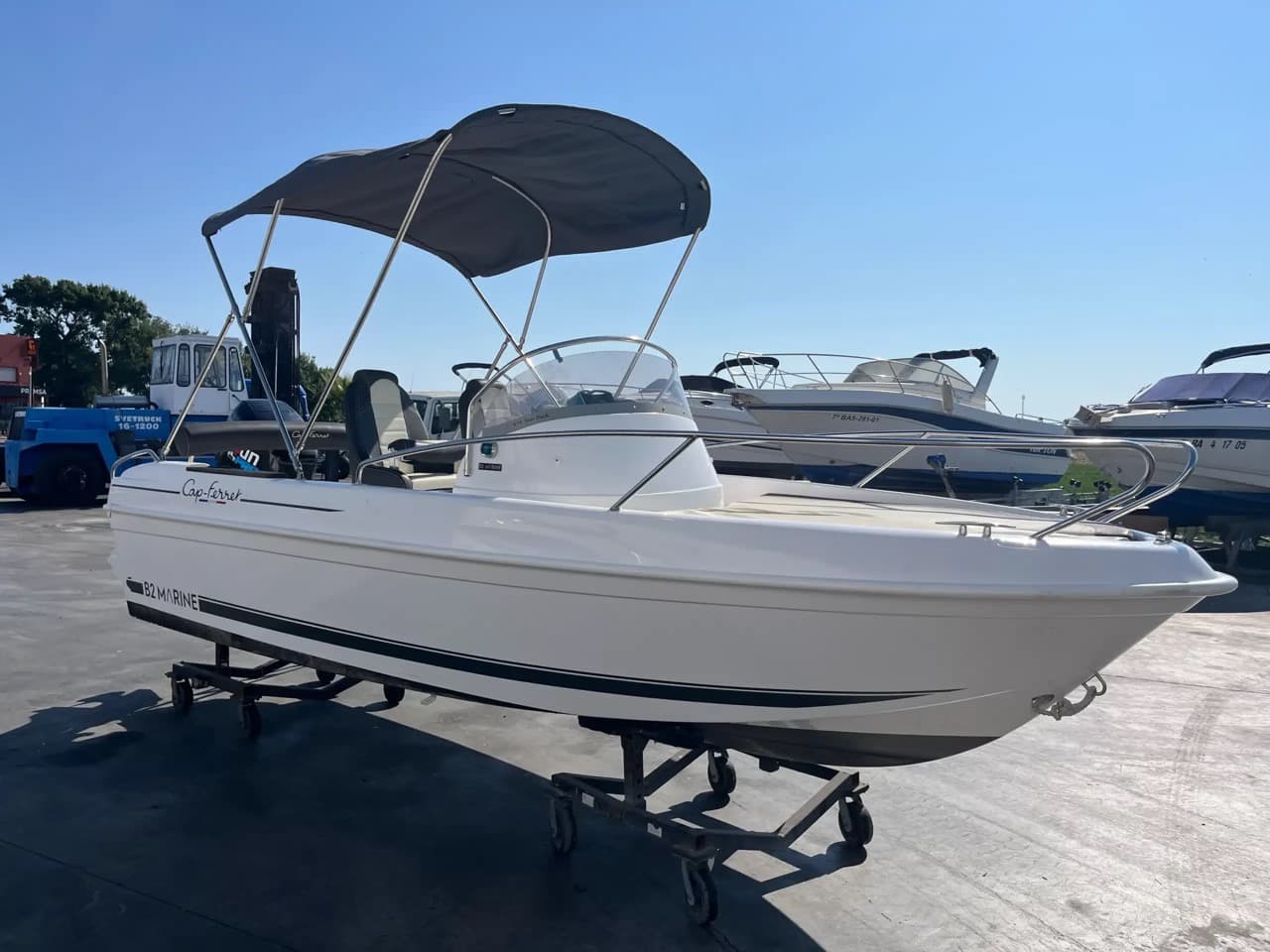 2024 B2 Cap-Ferret 472 Sun Deck in vendita a Empuriabrava, ES Cuddy Cabin