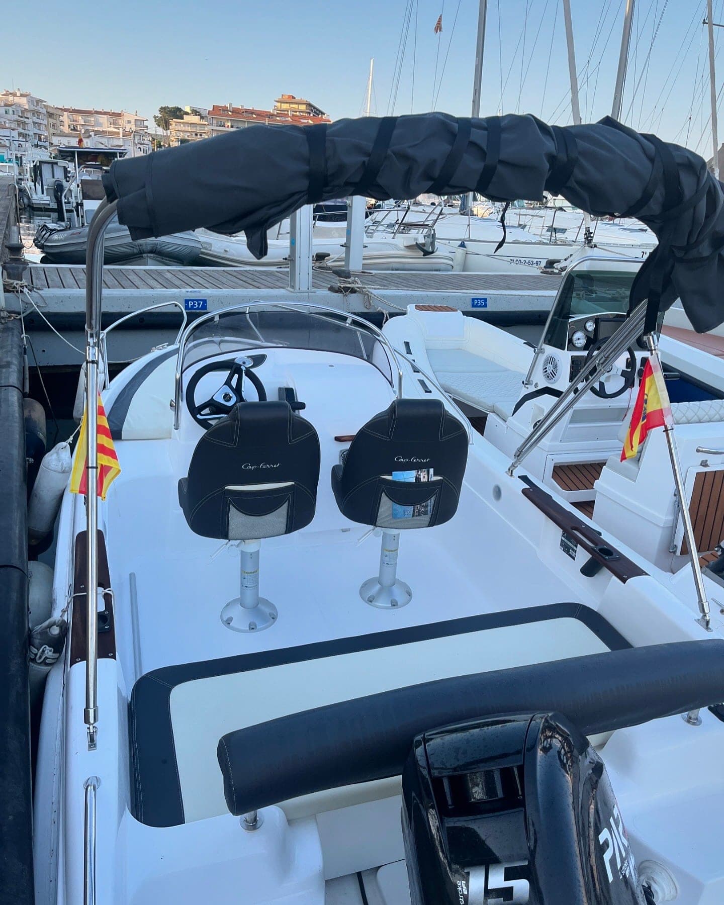 2024 B2 Cap-Ferret 472 Sun Deck in vendita a Empuriabrava, ES Cuddy Cabin 5
