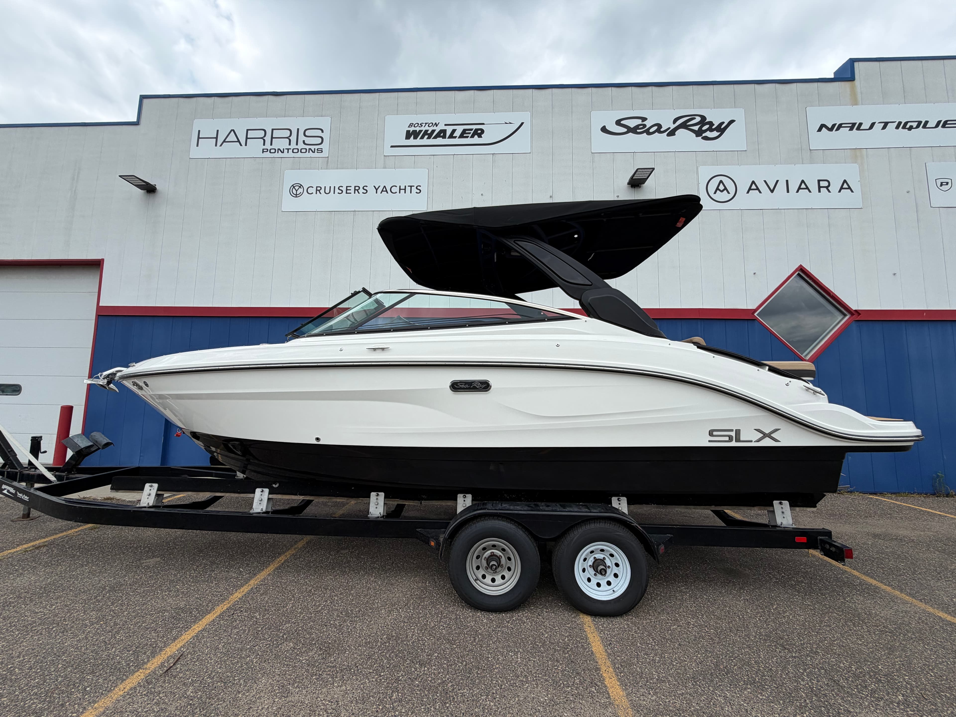 2027 Sea Ray SLX 260 for Sale in Rogers, MN Bowrider