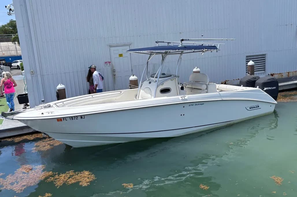 2006 Boston Whaler Outrage 270 a la venta en Tavernier, Florida Motor Yacht 2