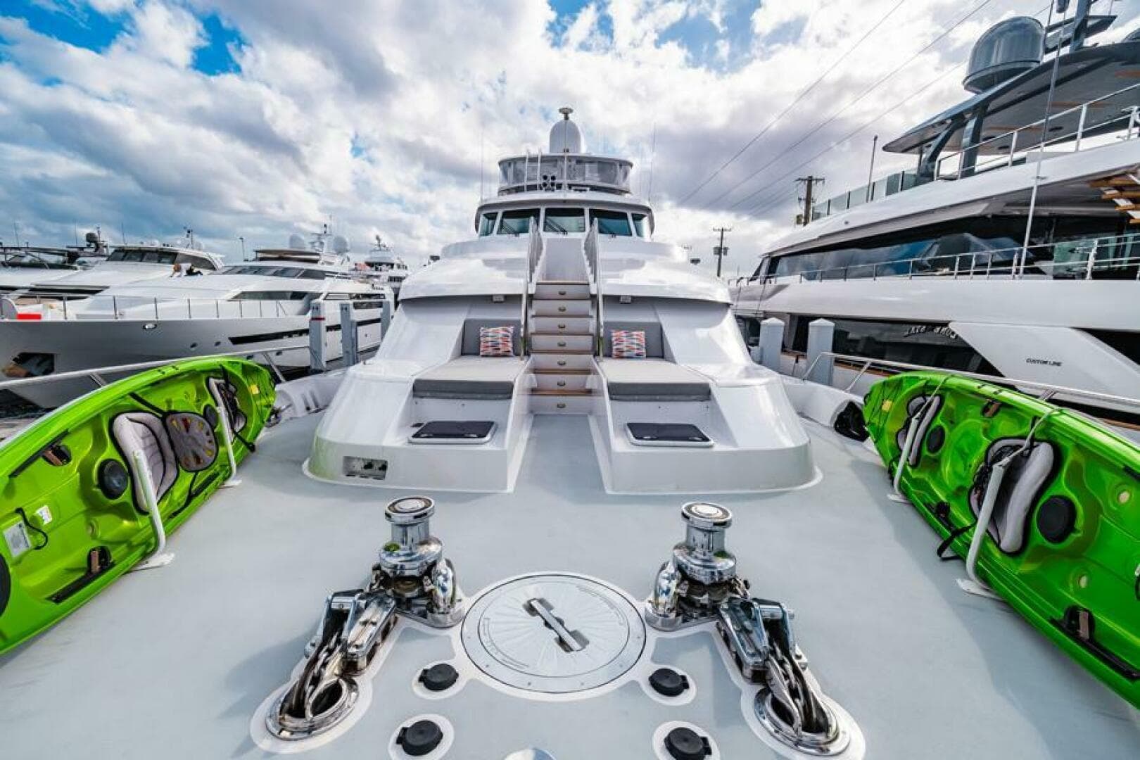 1995 Hatteras 130 à vendre à Fort Lauderdale, Florida Flybridge 5