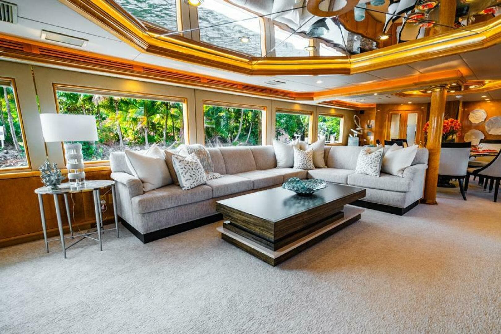 1995 Hatteras 130 a la venta en Fort Lauderdale, Florida Flybridge 3