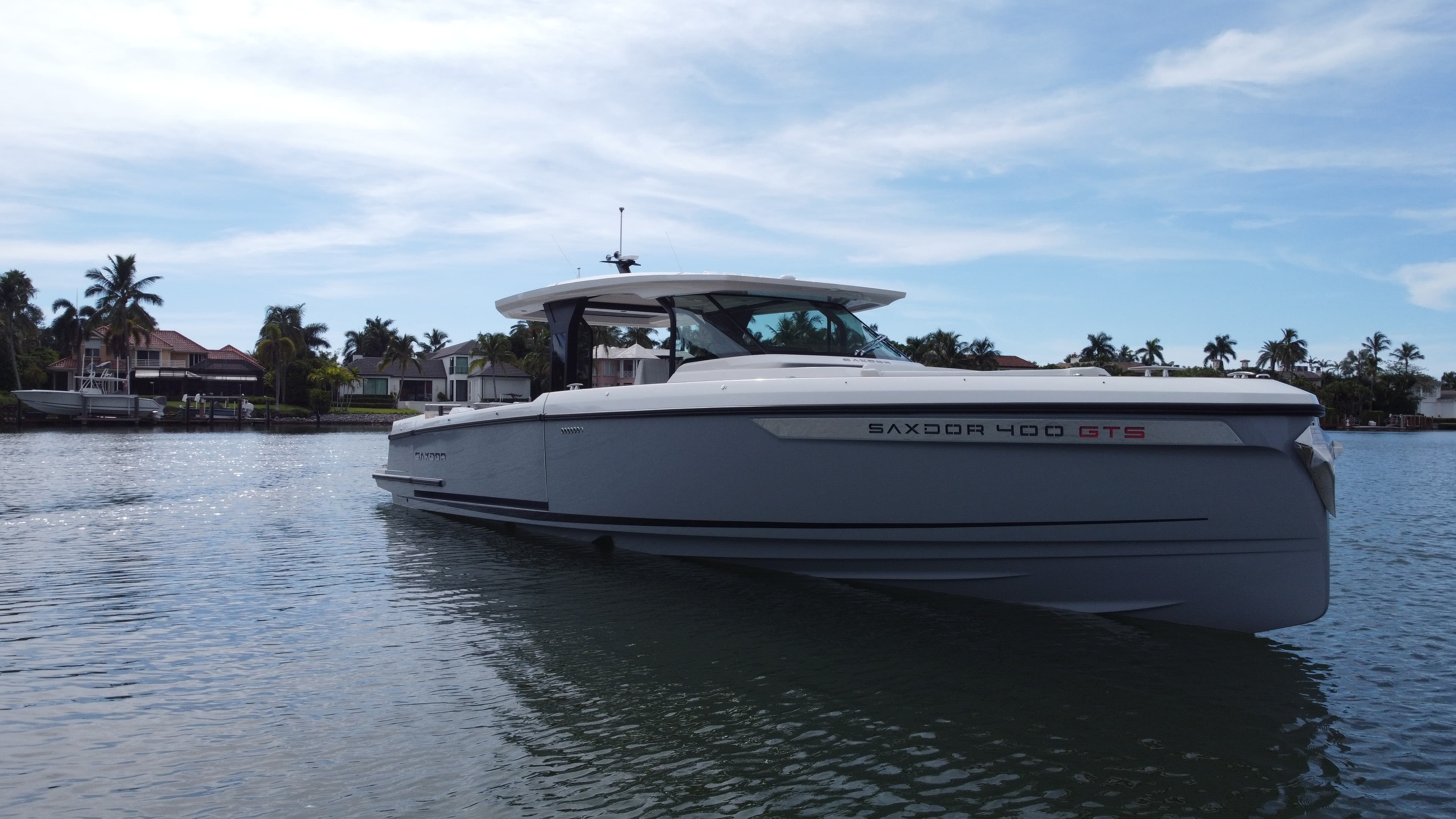 2027 Saxdor 400 GTS in vendita a Naples, Florida Center Console 4