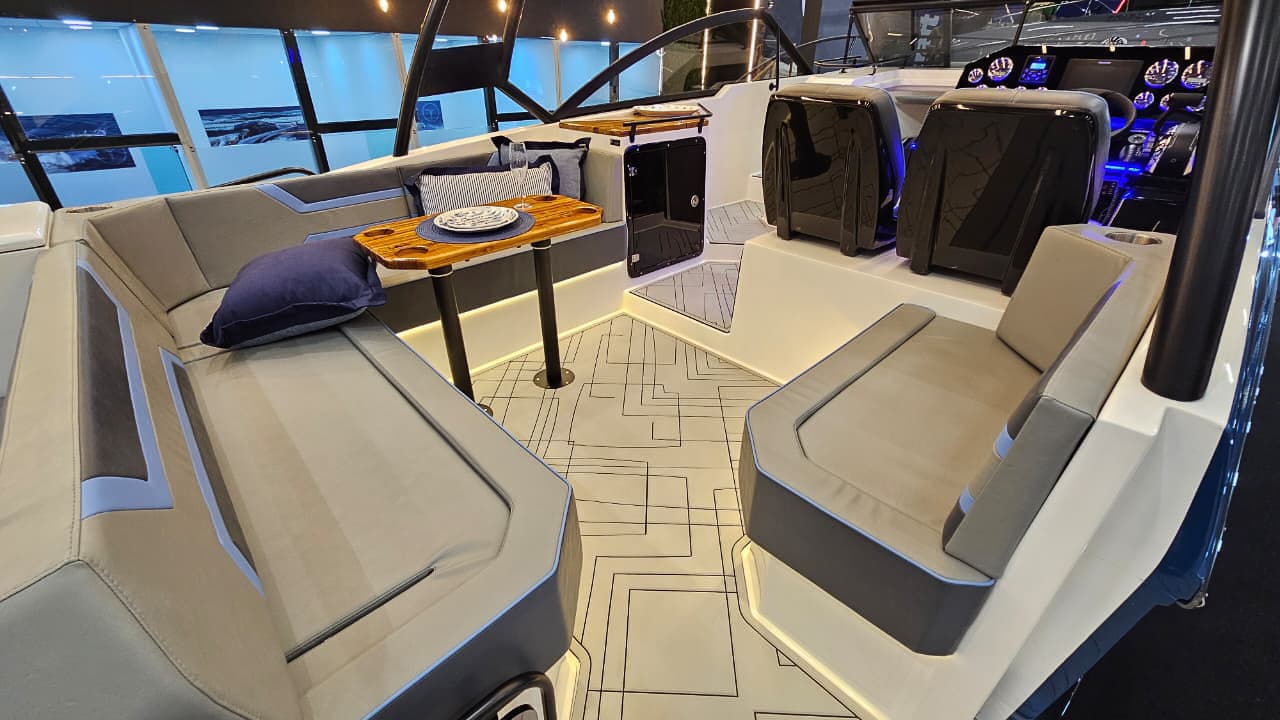 2027 Hanover Yachts 327 zum Verkauf in Annapolis, Maryland Cruiser 5