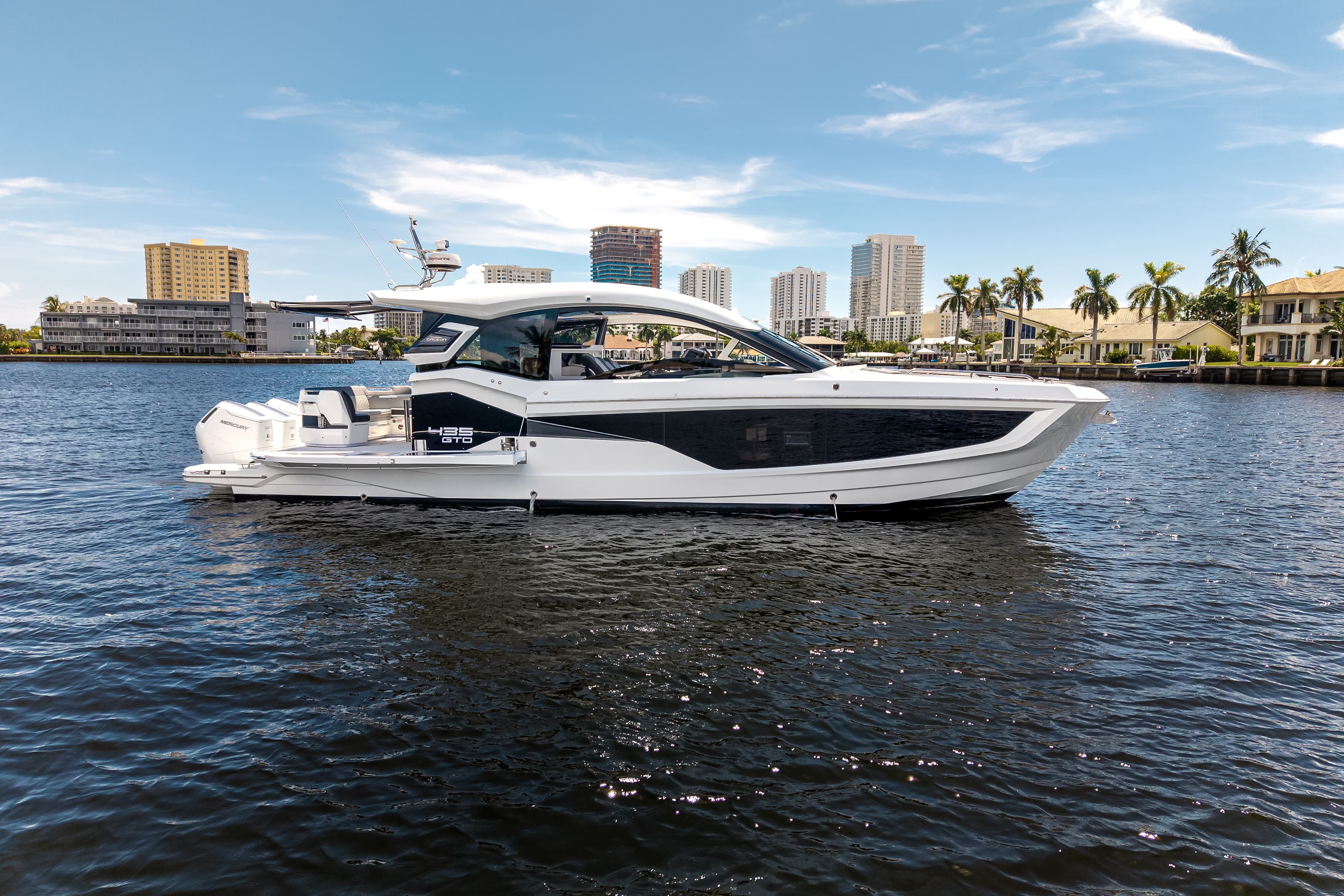 2027 Galeon Yachts 435 GTO for Sale in Pompano Beach, Florida Sport Cruiser 3